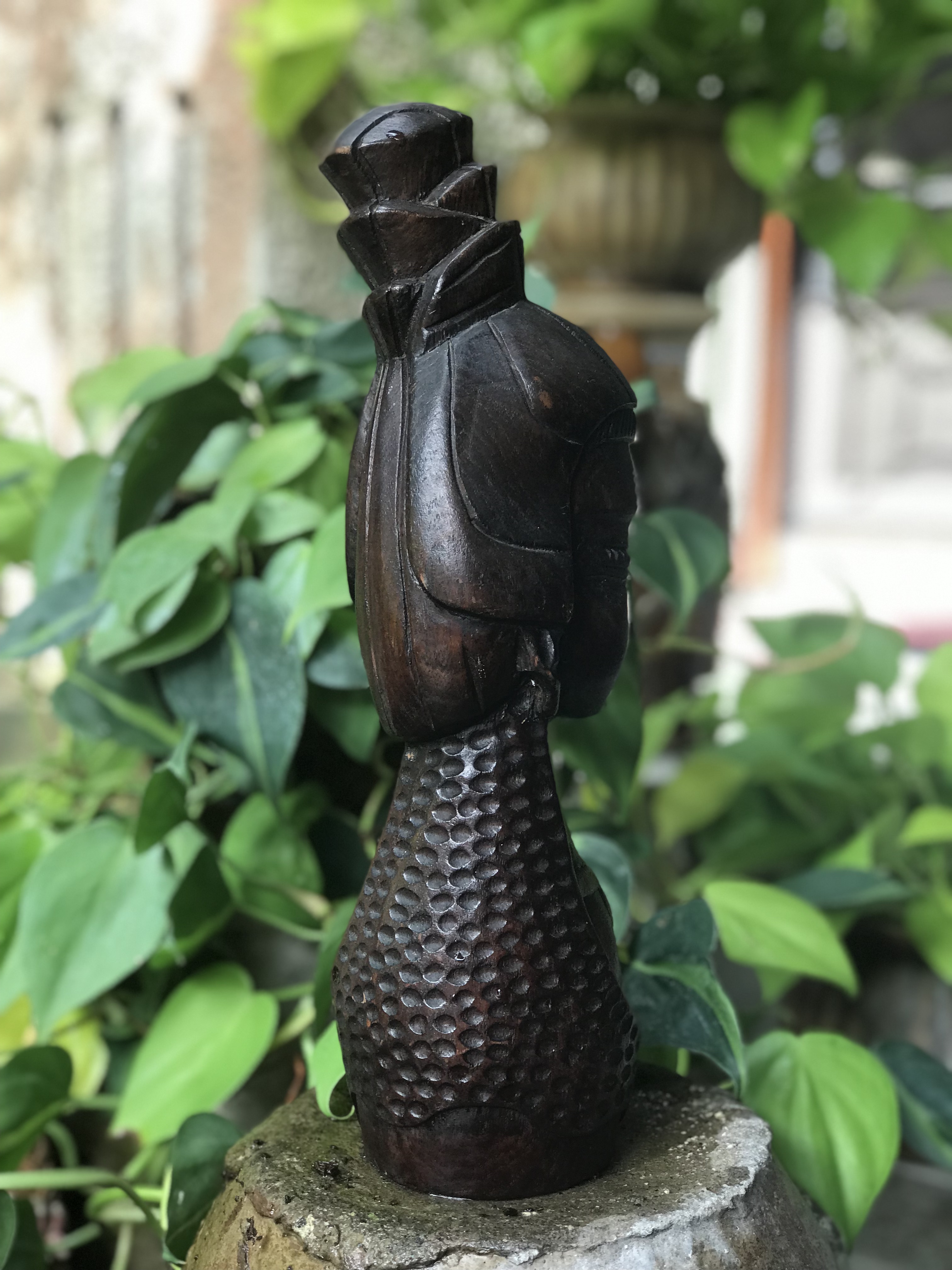 ไม้สักแกะสลักหน้าผู้หญิง ตั้งโชว์ ตกแต่งบ้าน แต่งร้าน ตามสไตล์ของคุณ ขนาดกว้าง 10 ซม สูง 32 ซม