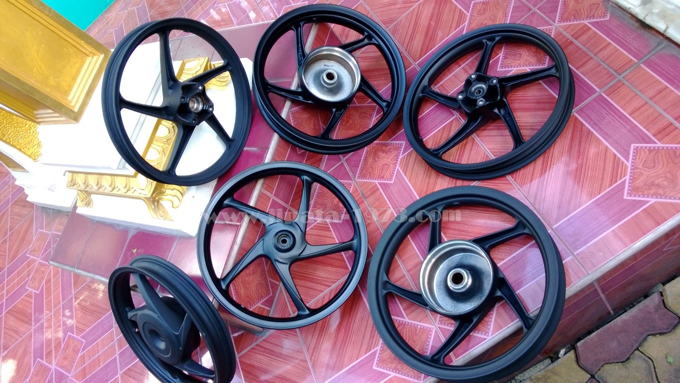 ล้อแม็ก Honda Click,Scoopy i แท้