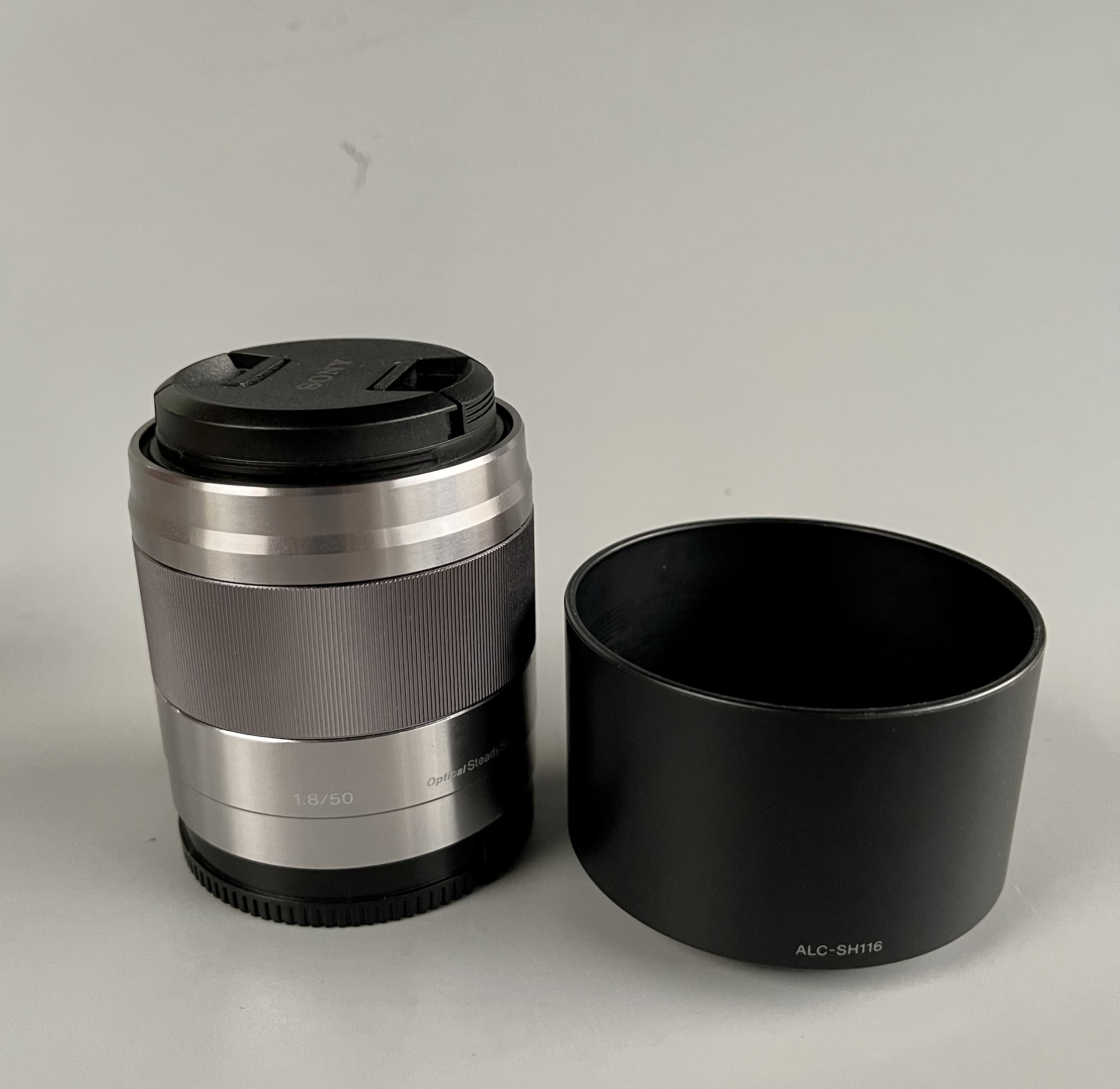 ขาย Sony A6000 พร้อมเลนส์ 16-50 OSS และเลนส์ 50mm f1.8 OSS หมดประกันศูนย์ ชัตเตอร์น้อย 2354 สภาพสวยใช้น้อย