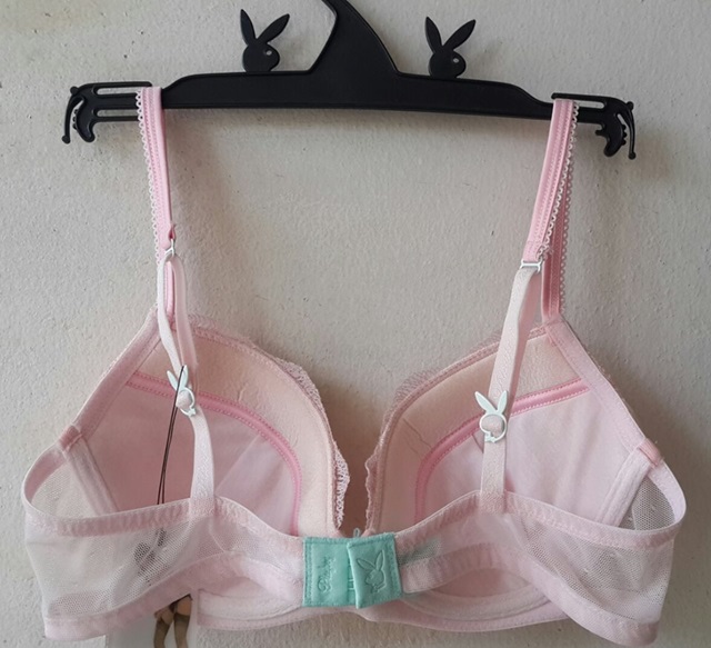 เสื้อชั้นในสตรี Playboy