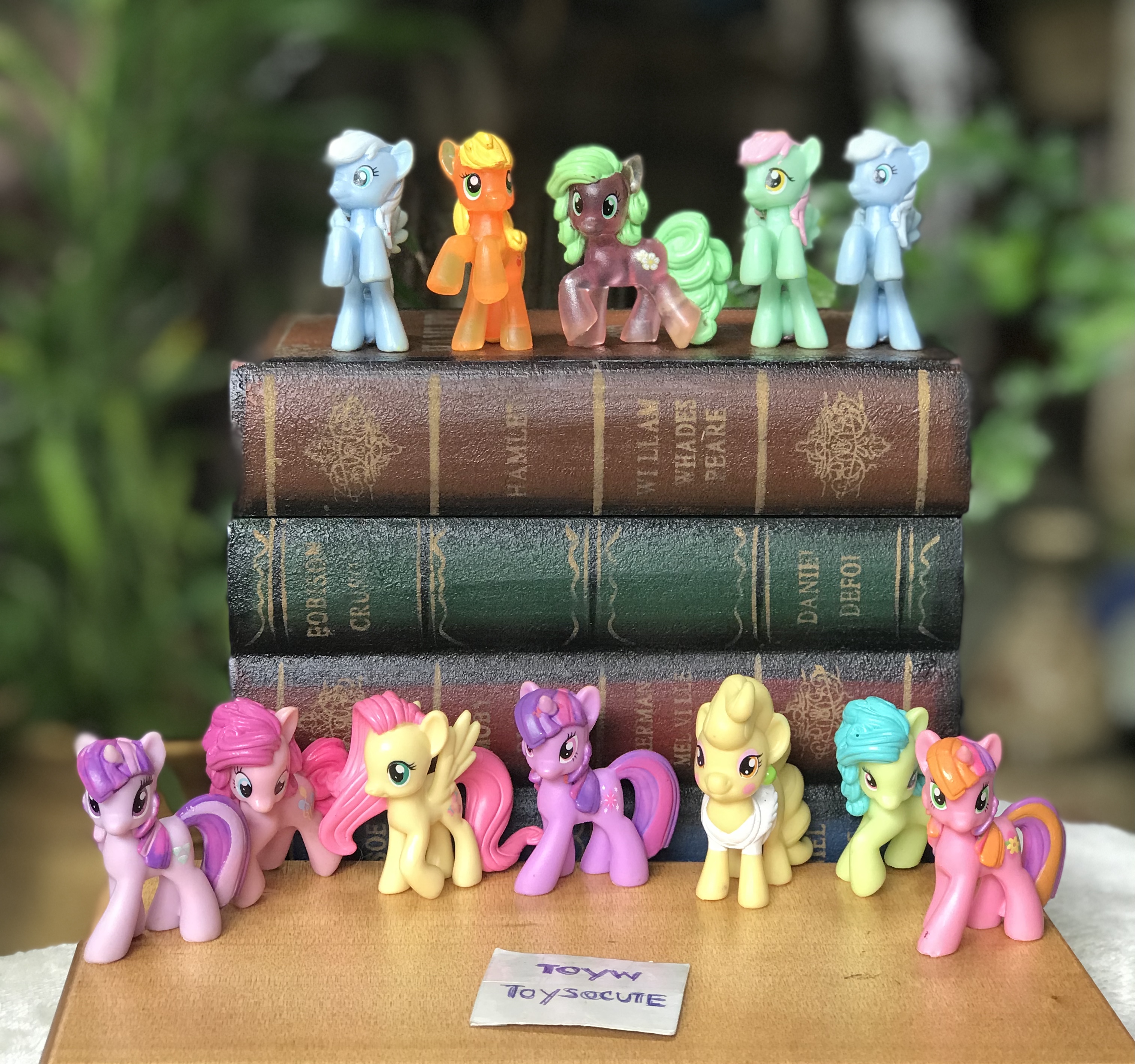 ￼ชุด 12 ชิ้น แถม 1 ชิ้น เซตโมเดลม้าโพนี่ model my little pony ใต้เท้ามีปั๊มเลขโค๊ด และปั๊ม pony ทุกชิ้น
