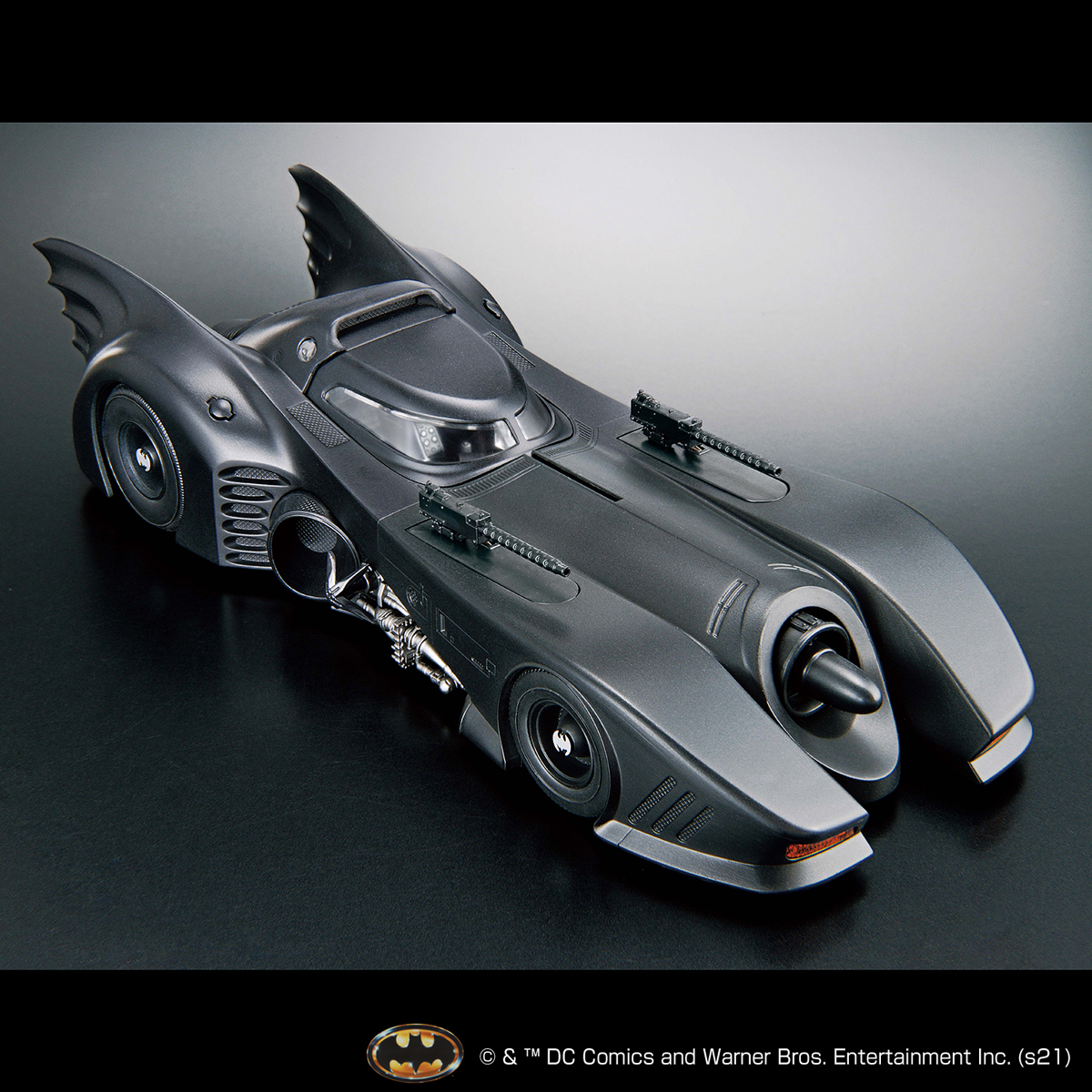 1/35 Scale Model Kit Batmobile (Batman Ver.)