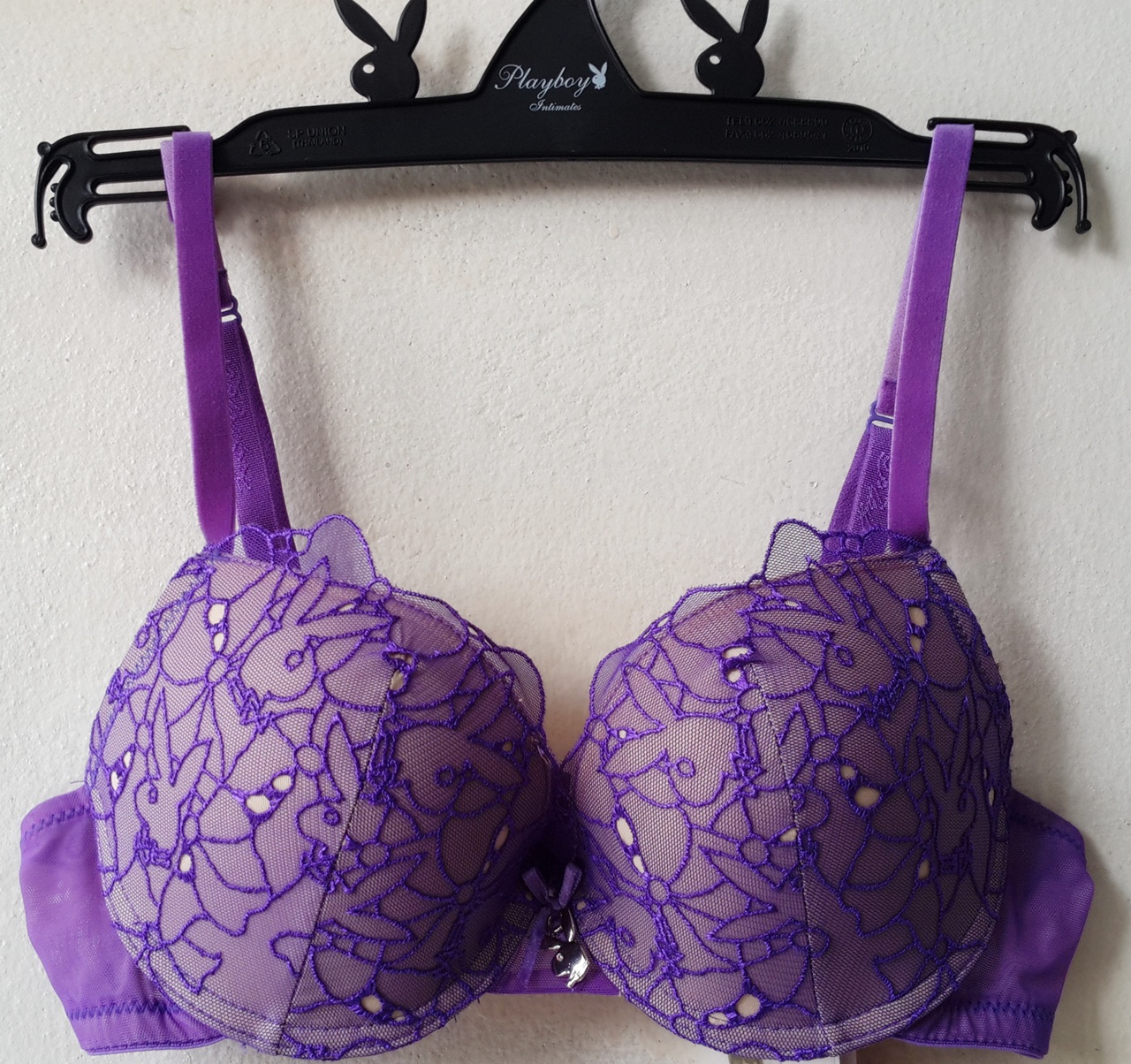 ชุดชั้นในสตรีPlayboy