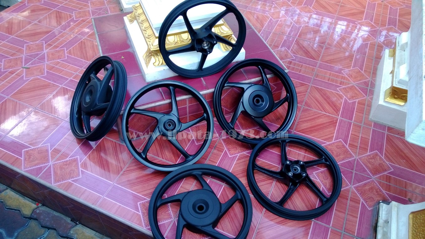 ล้อแม็ก Honda Click,Scoopy i แท้