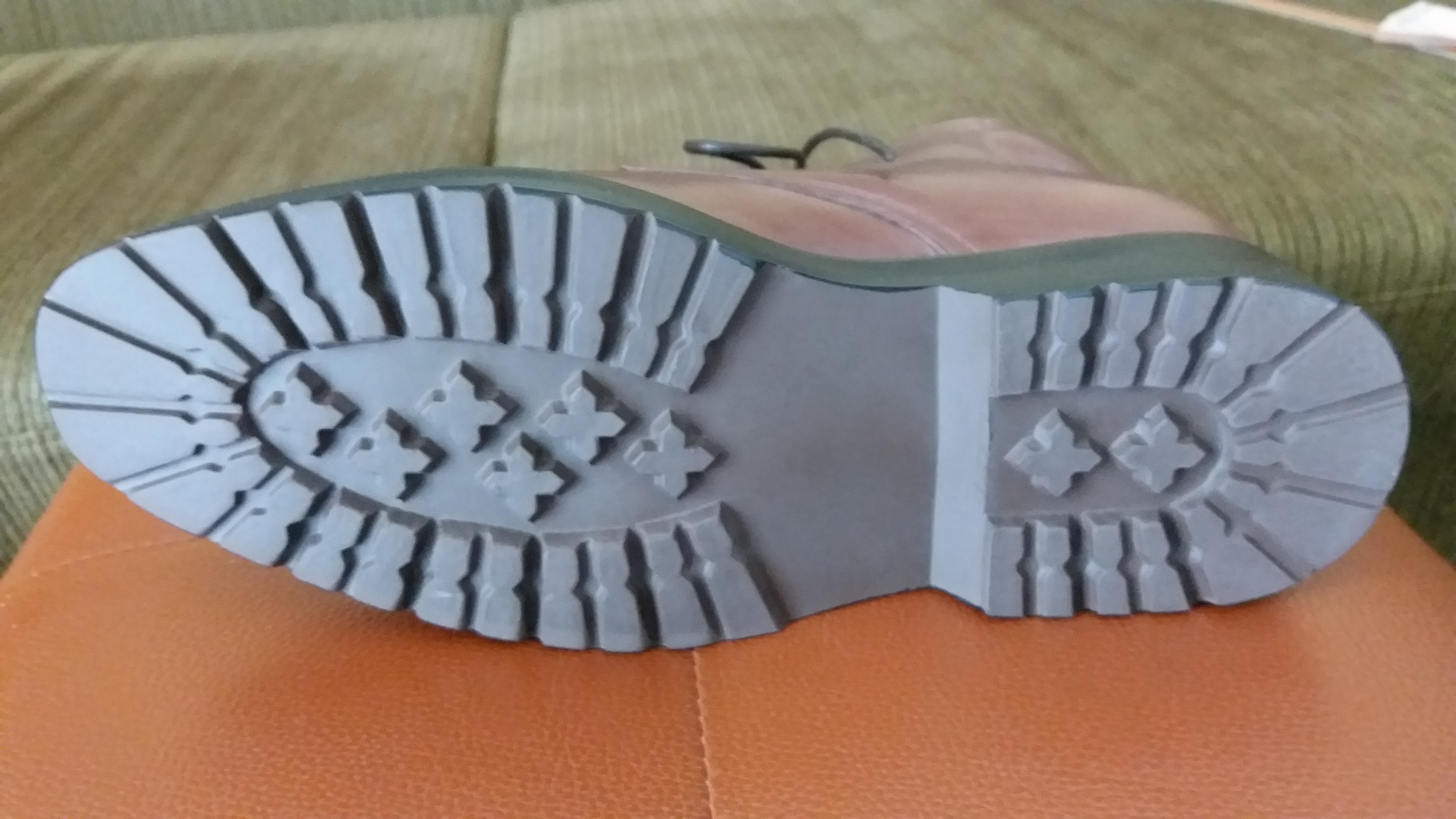 Motiano (Tan CM) 8.5 cm. สินค้าสั่งผลิตพิเศษ