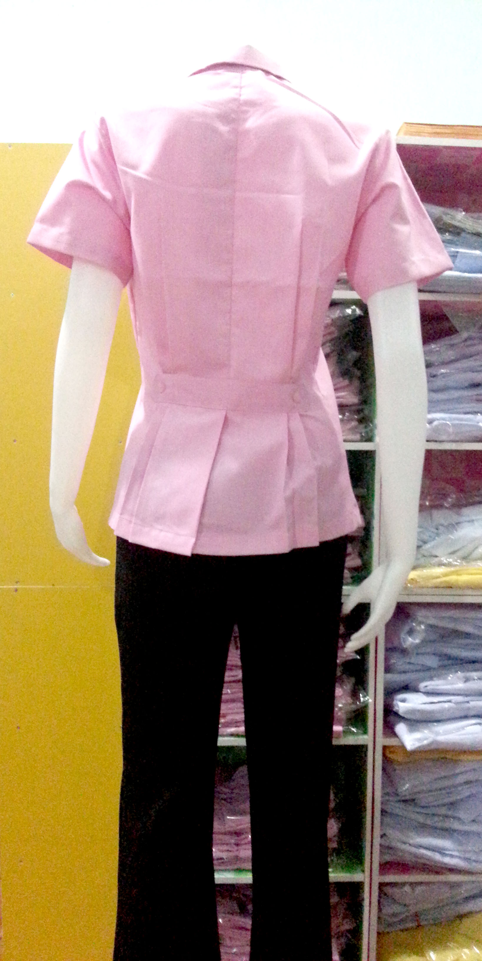 เสื้อริ้วชมพูขาว คอฮาวาย ผู้หญิง ปักกระทรวง