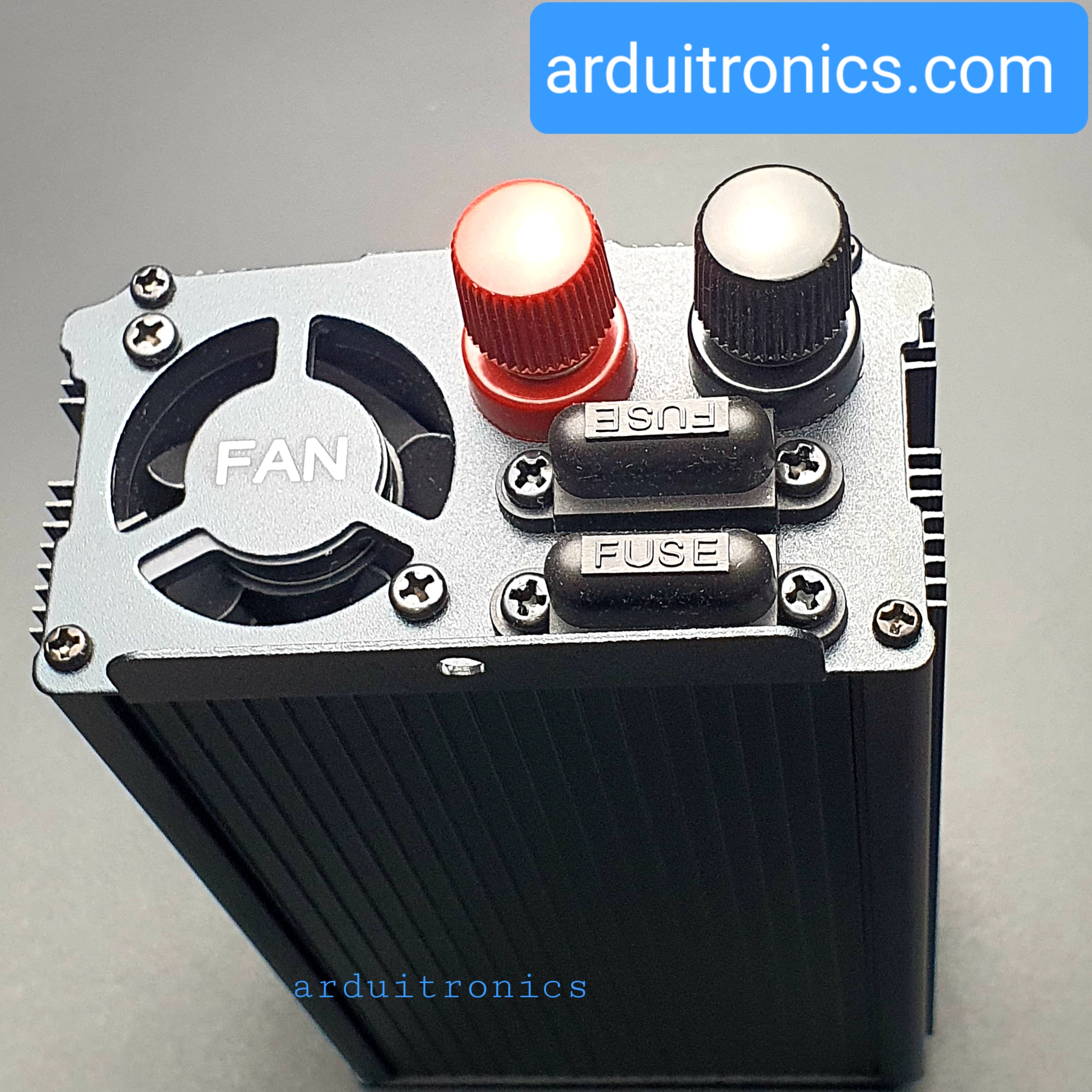 DC to AC Power Inverter 1000W 12VDC to 220VAC 50 Hz (modified Sine Wave) สีดำ