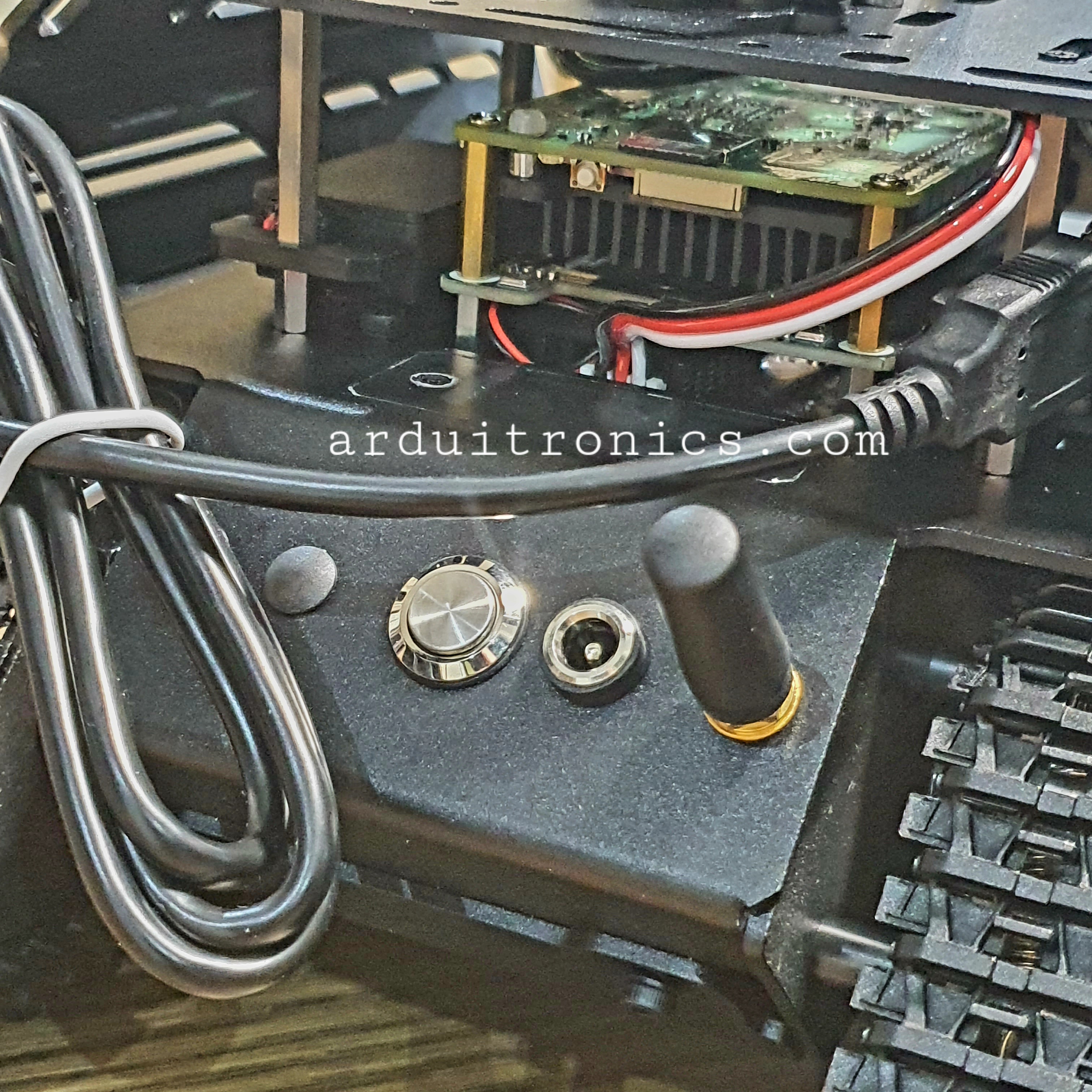 UGV Beast Open-source Off-Road Tracked AI Robot, Dual controllers, All-metal Body, Computer Vision, Suitable for Raspberry Pi 5 (แท้ Waveshare)