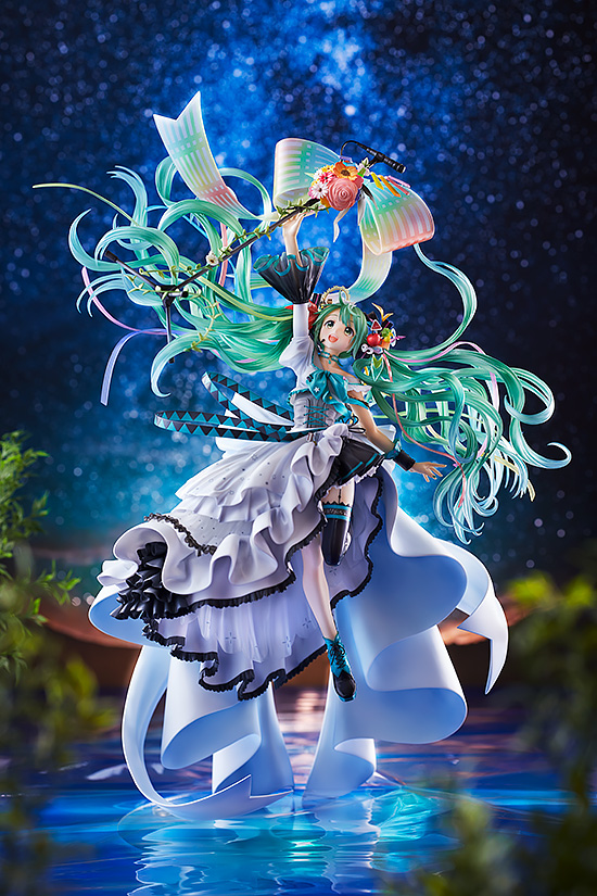"Pre-Order" Good Smile Company 1/7 Hatsune Miku: Memorial Dress Ver.