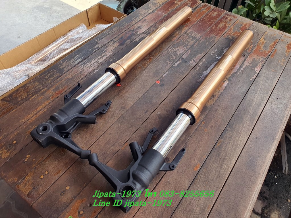 (CB500F) ชุดโช้คอัพหน้า Honda CB500F 2021 แท้ (สินค้าตำหนิ)