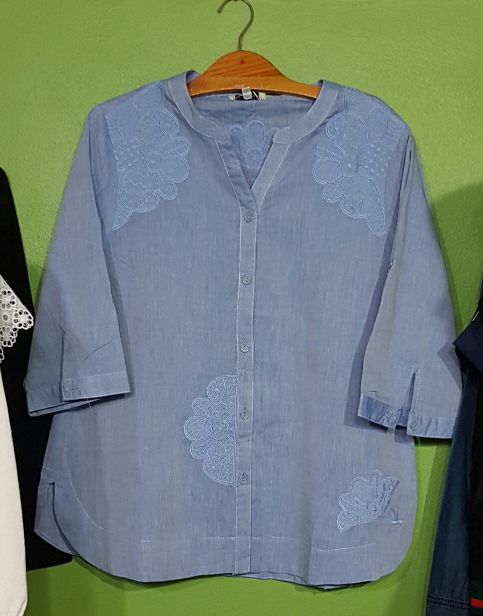้เสื้อคอจีนผ้าป่าน กระดุมผ่าหน้า CC Concept แขน 3 ส่วน สินค้าพร้อมส่งค่ะ สีฟ้า 38,44 ค่ะ