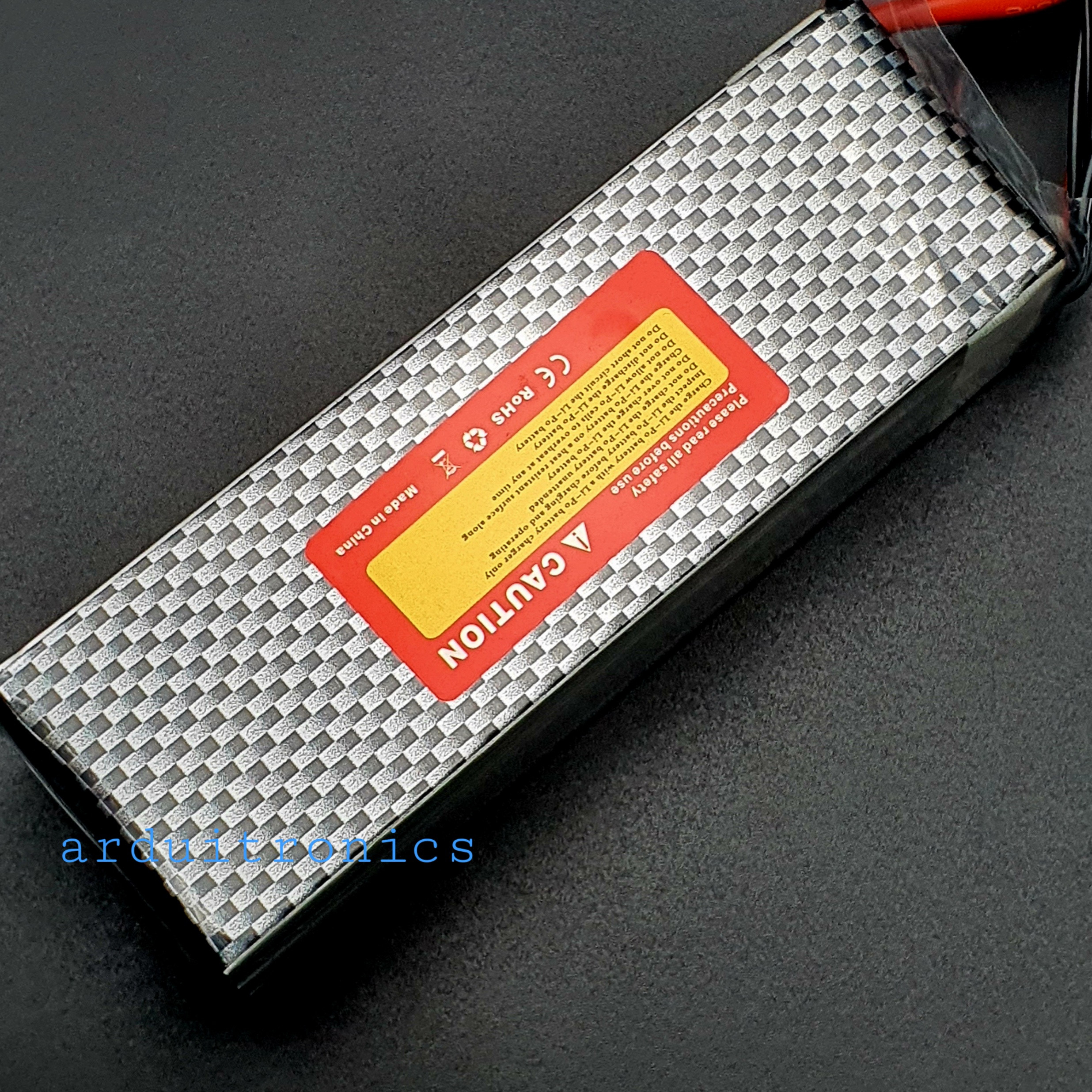 Rechargeable Lithium Battery 3300mAh 6S 22.2V 35C (หัวสายไฟแบบ XT60)