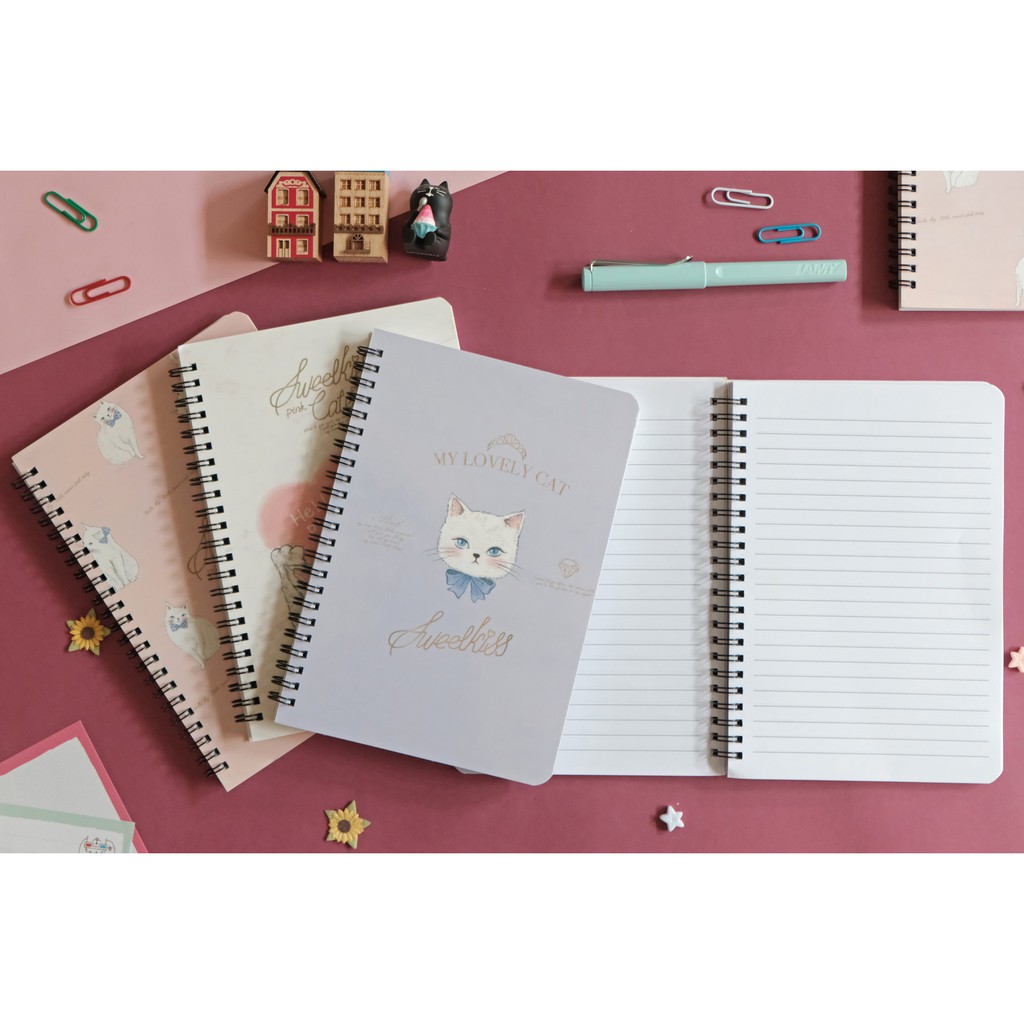 Ohmynote Princess Cat สมุดโน้ตน่ารัก ขนาด A5 สมุดเจ้าหญิงแมว เย็บริมลวด ชมพู