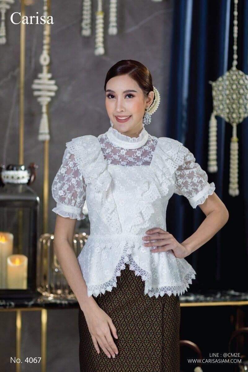 เสื้อลูกไม้เนื้อนิ่ม แขนทรงตุ๊กตา มีระบายช่วงตัวทั้งด้านหน้า-หลัง มีซิปหลังสวมใส่ง่าย ซับในเป็นผ้าซาตินเนื้อดี สวมใส่สบาย สีขาว S-XL สีขมพู S-2XL สีครีม M-XL