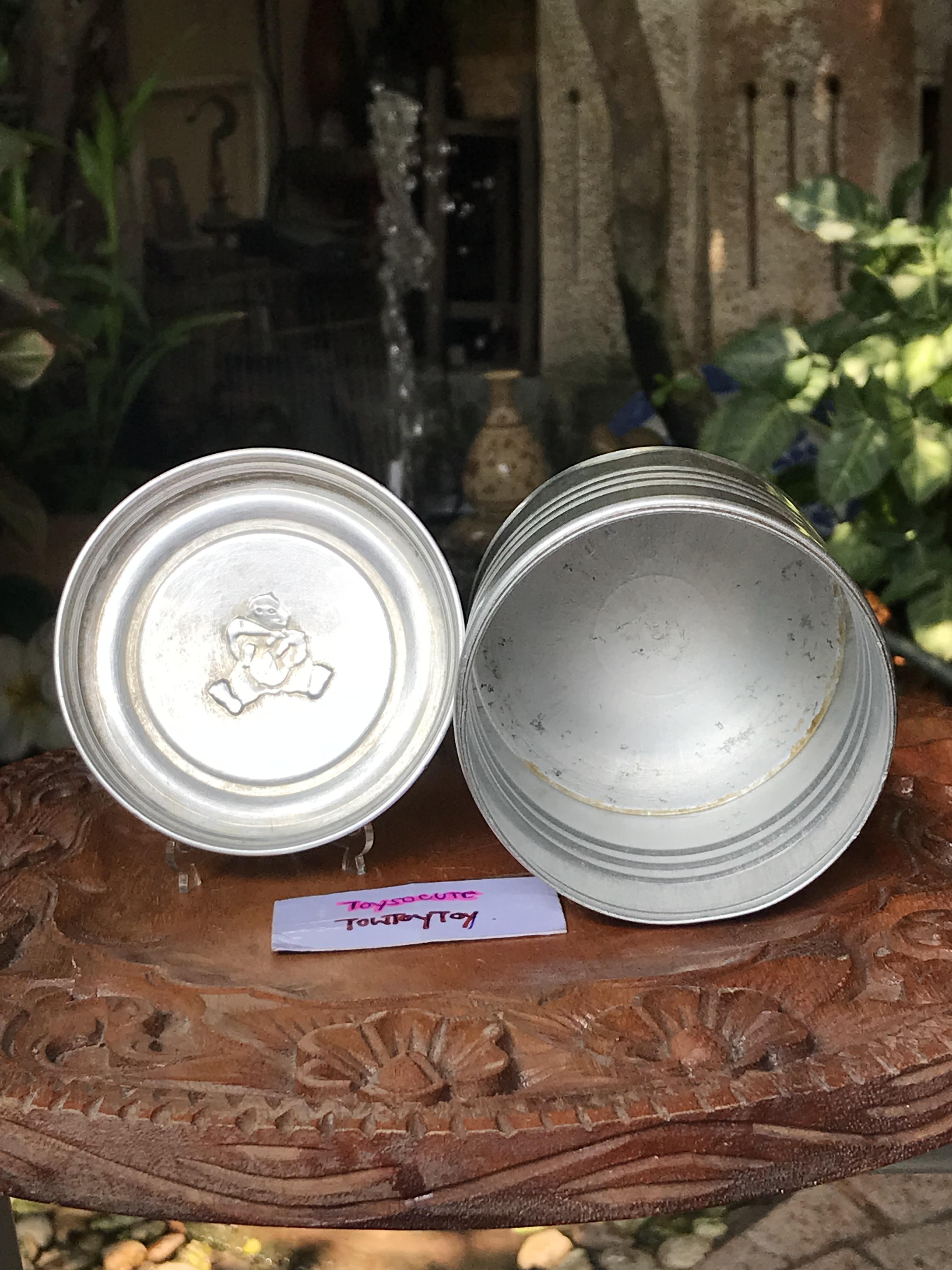 ของสะสมหายาก ใบสั้นๆ กระป๋องนมตราหมีโบราณใบสั้น Holland Guigoz ไม่รั่ว ไม่ผุ