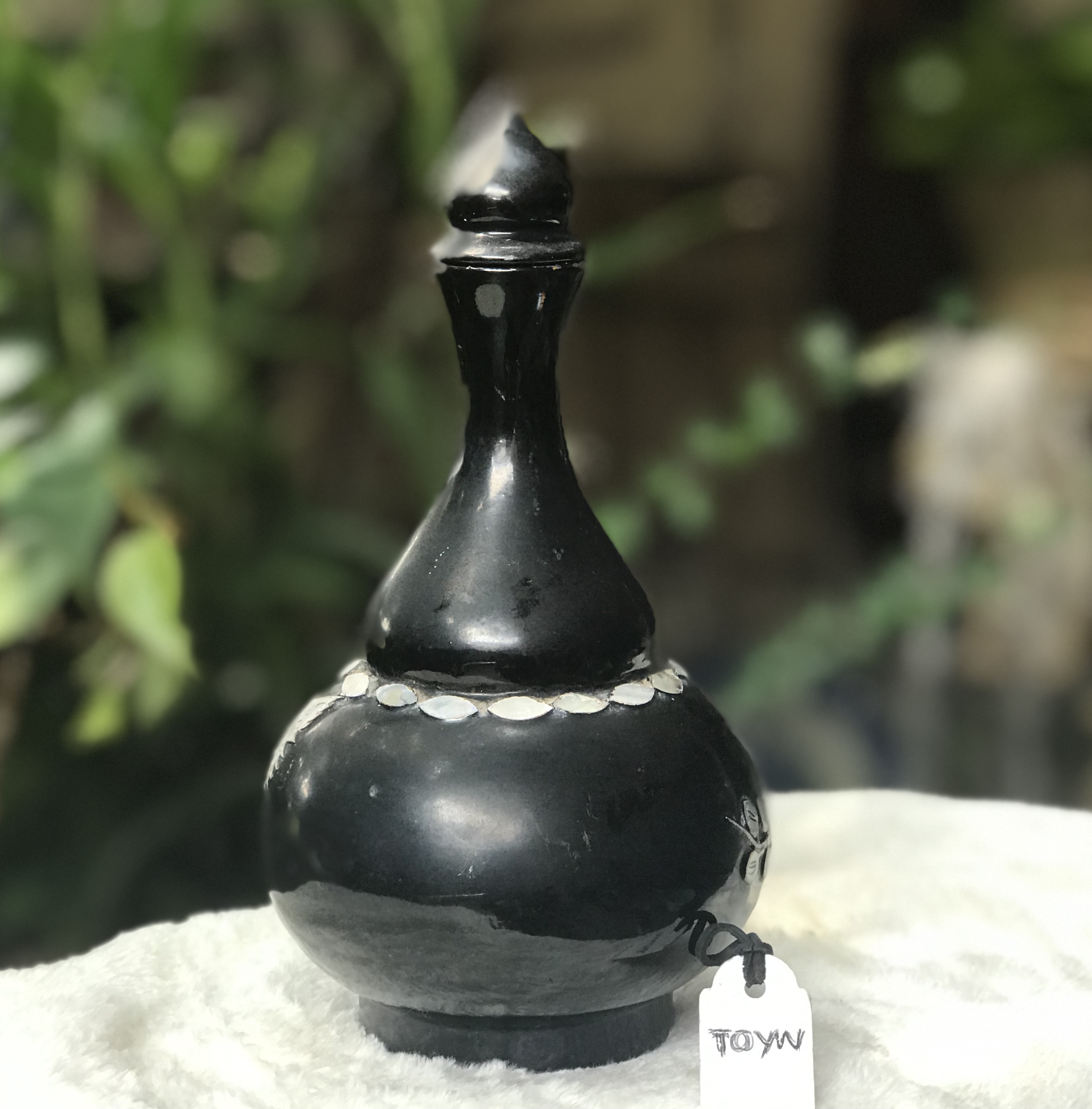 ￼Antique น้ำต้นไม้ฝังมุก คนโทน้ำ ประยุกต์ลวดลายจีน ตัดมุกฝังลงในเนื้อไม้(ดัดแปลงเป็นที่กรวดน้ำ หรือแจกันดอกไม้ได้)