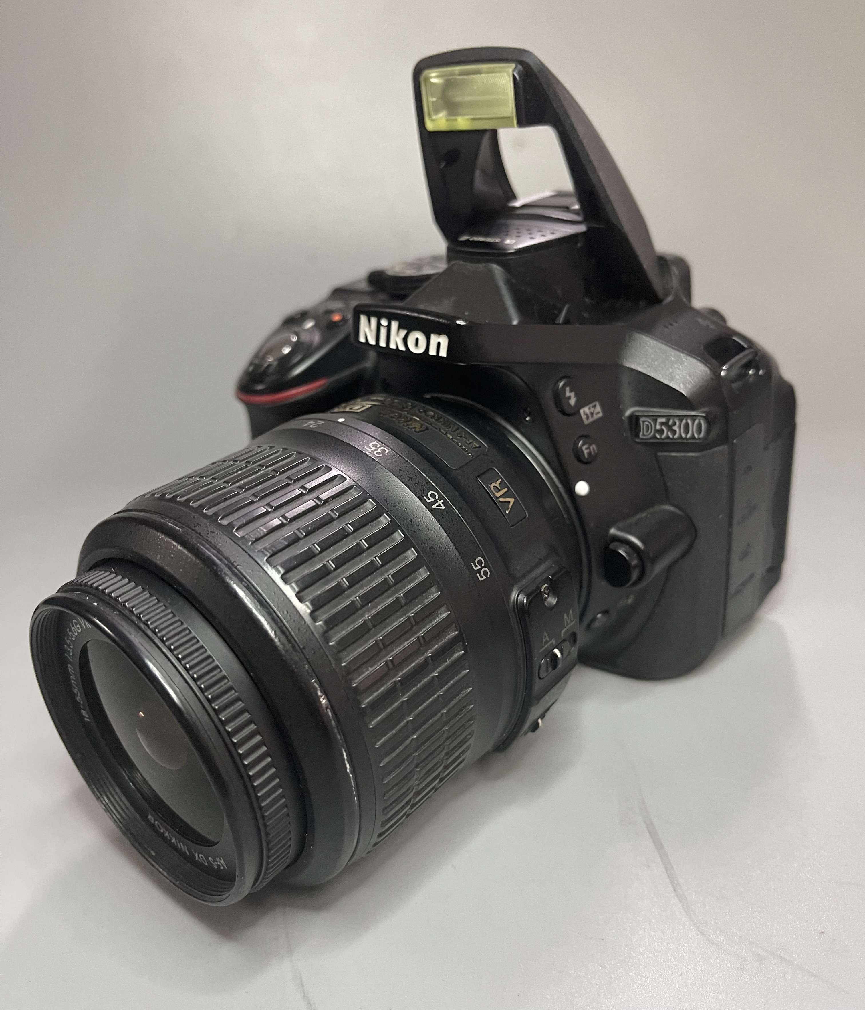 Nikon D5300 เลนส์ Nikon AF S 18-55mm f3.5 5.6 G VR ชัตเตอร์ 9214
