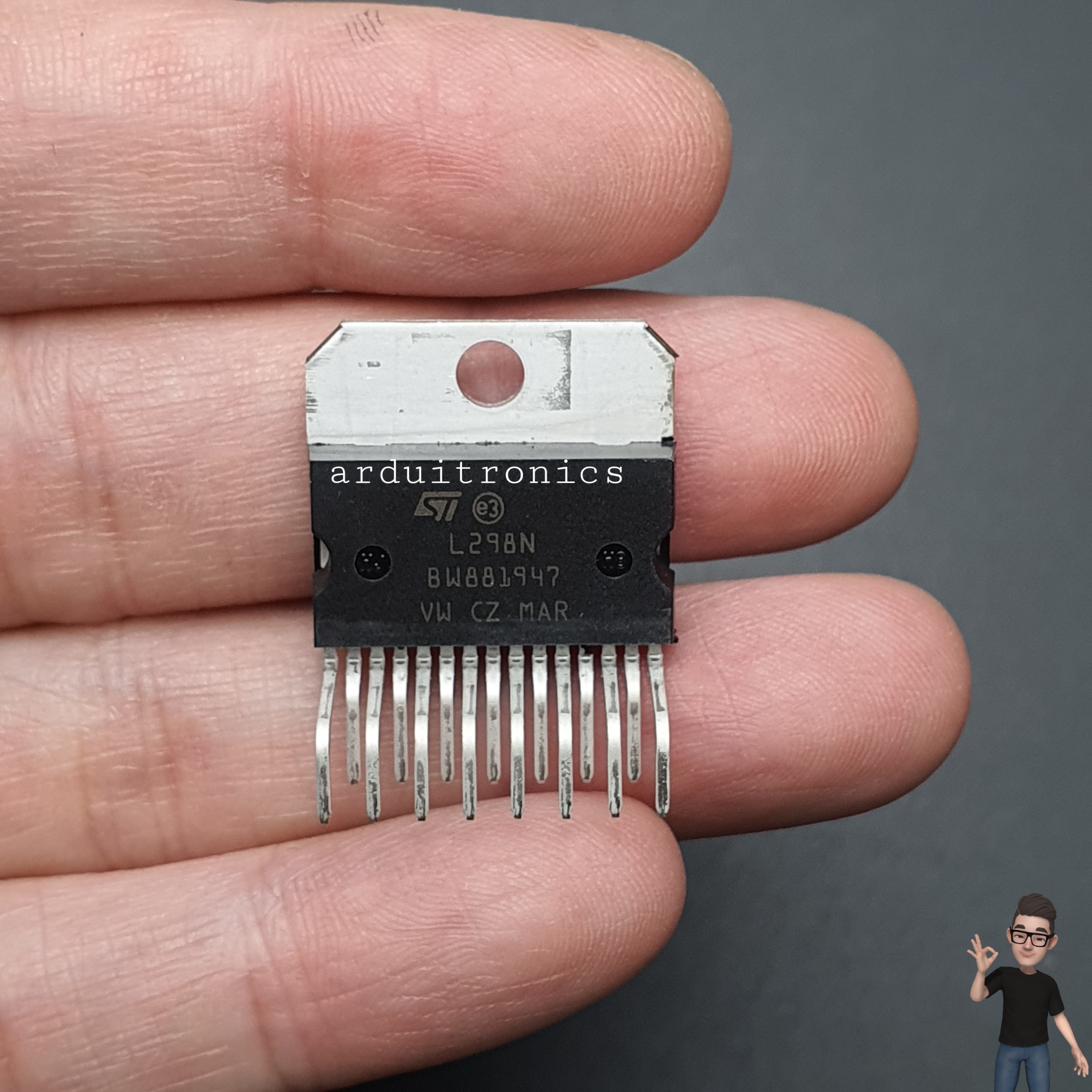 L298N ไอซีชับมอเตอร์ L298N Full-Bridge Dual Motor Driver L298 IC (15-Pin)