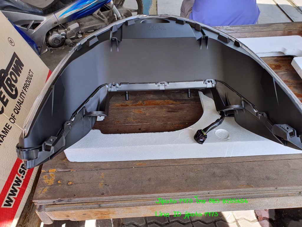 (PCX 150) ชุดโคมไฟหน้า PCX 150 i ปี 2018 แท้ (สินค้าของใหม่ ไม่มีกล่อง)