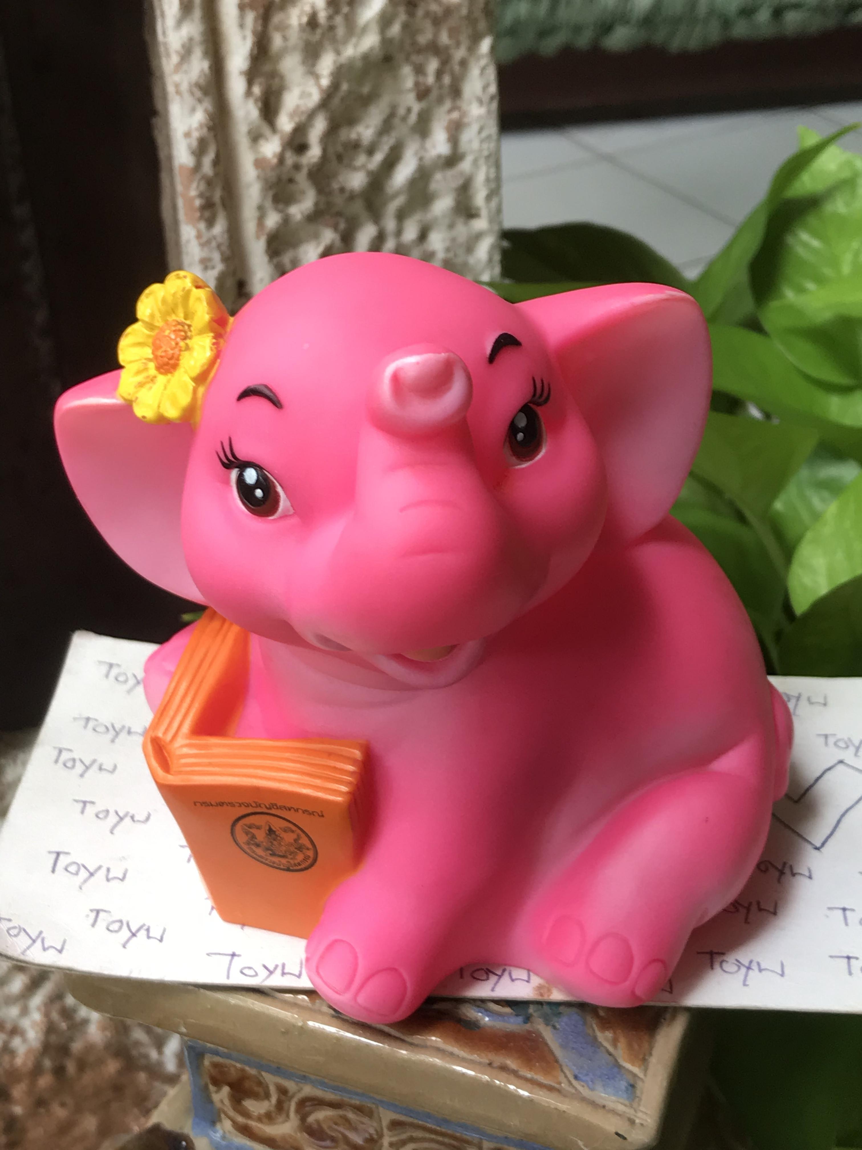 ชิ้นละ 350 บาท เก็บเก่ากระปุกออมสินช้าง ออมสินช้างก้านกล้วยสีชมพู กรมตรวจบัญชีสหกรณ์ ปี 2557 ขนาดกว้าง 5 นิ้ว สูง 5 นิ้ว