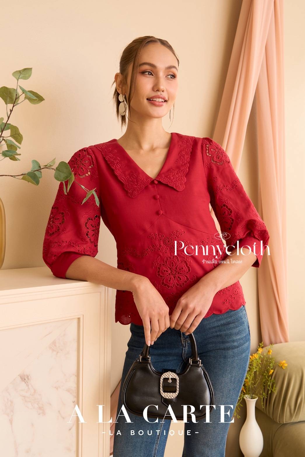 A La Carte รหัส 69878 เสื้อลินินซิลด์ คอปก งานปักฉลุ มีซิปหลัง