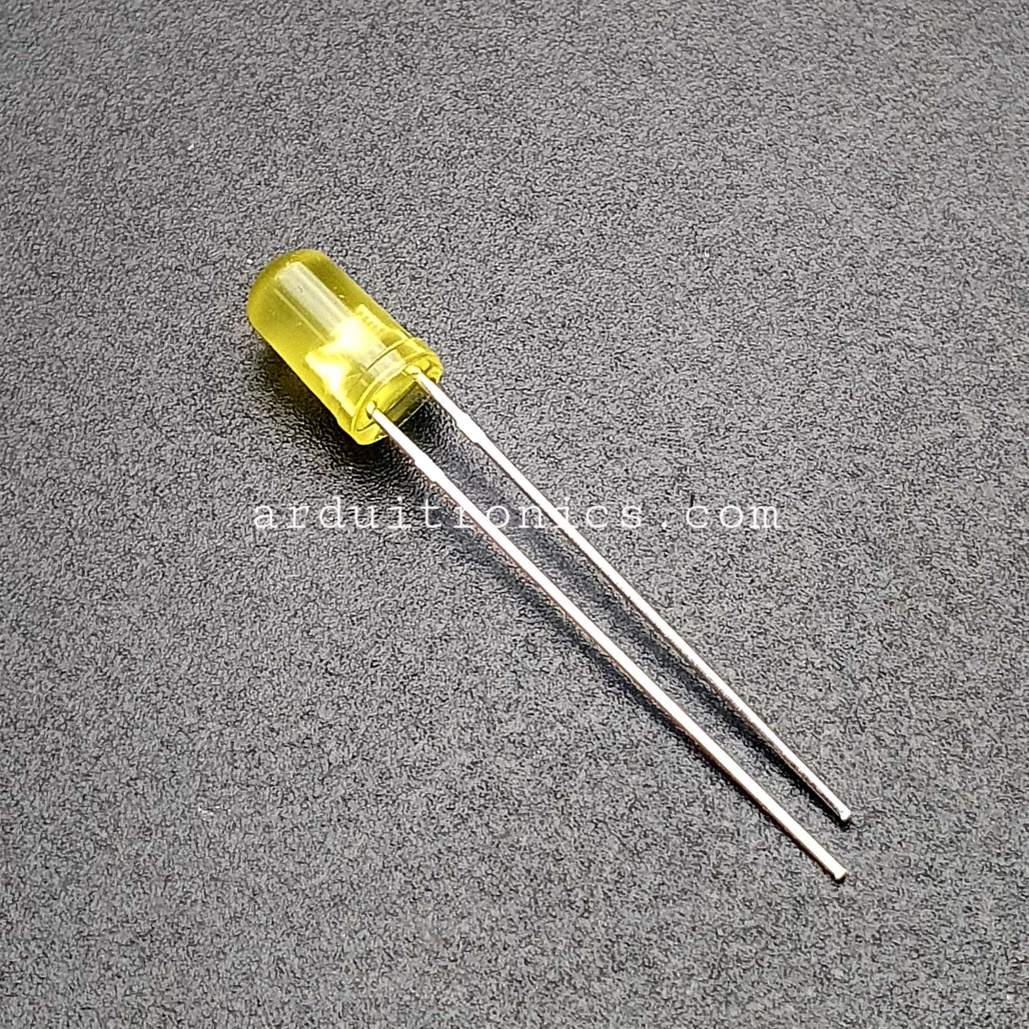 Yellow LED 5mm ชุด 10 หลอด ขายาว ขนาด 28mm สีเหลือง