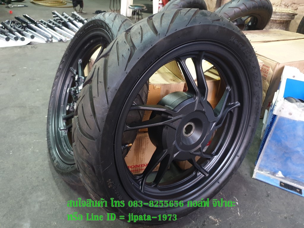 (Click 150 i) ชุดวงล้อแม็กพร้อมยาง Honda Click 150 i แท้ (สินค้ามือสอง สภาพ 95%)