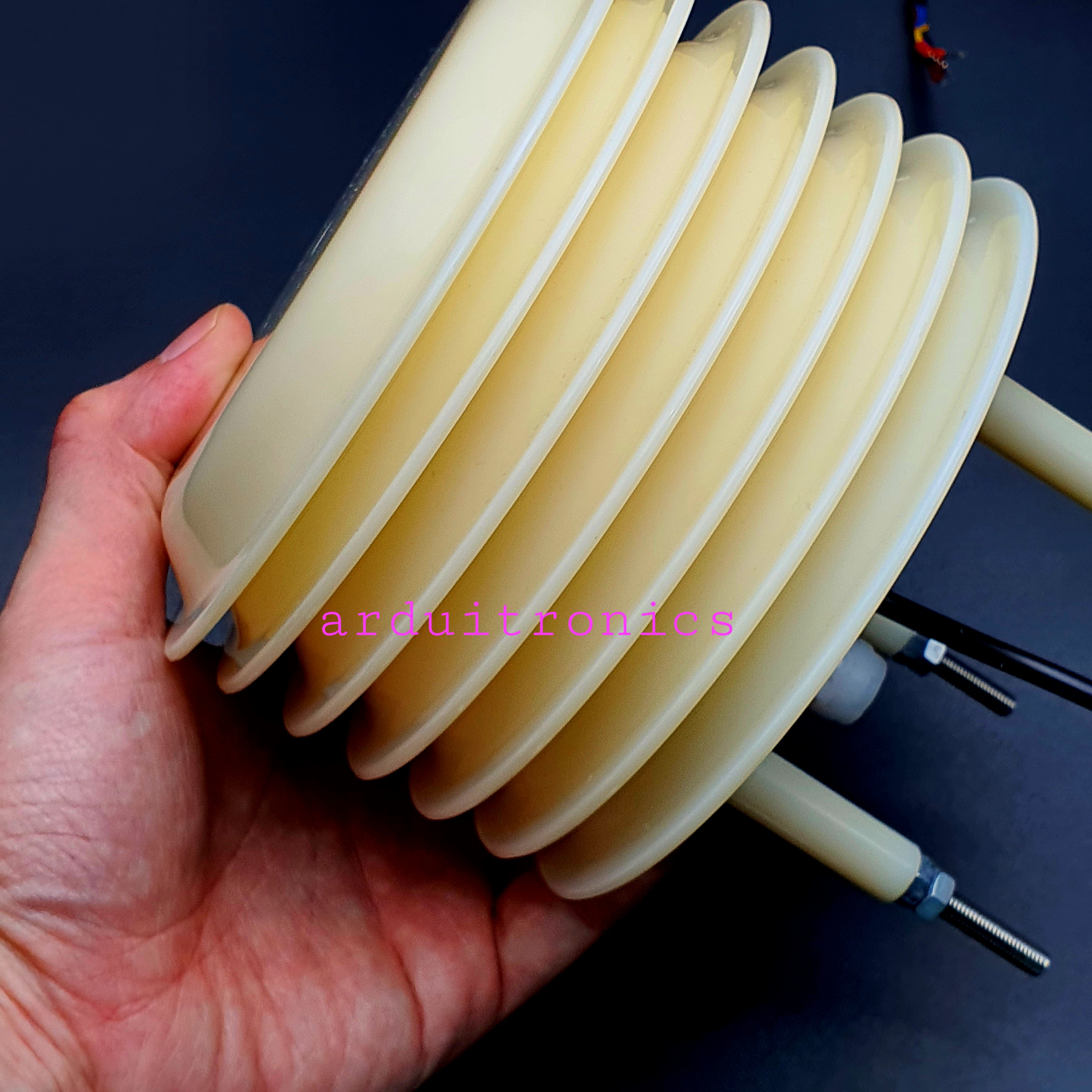 Weather Station Shutter with PM2.5 + PM10 + Temperature and Humidity Sensor (โครงแบบเกร็ดระบายลม 8 แผ่น)