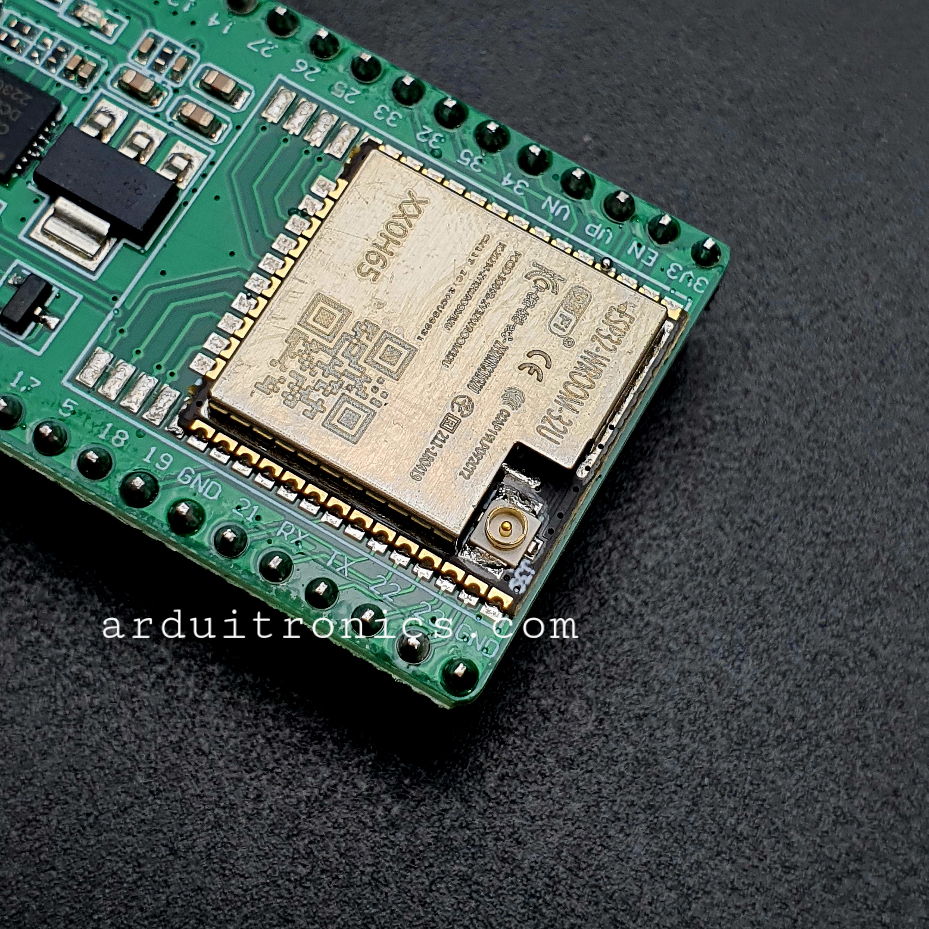 ESP32-DevKitC Development Board (Green PCB) - ESP32-32U