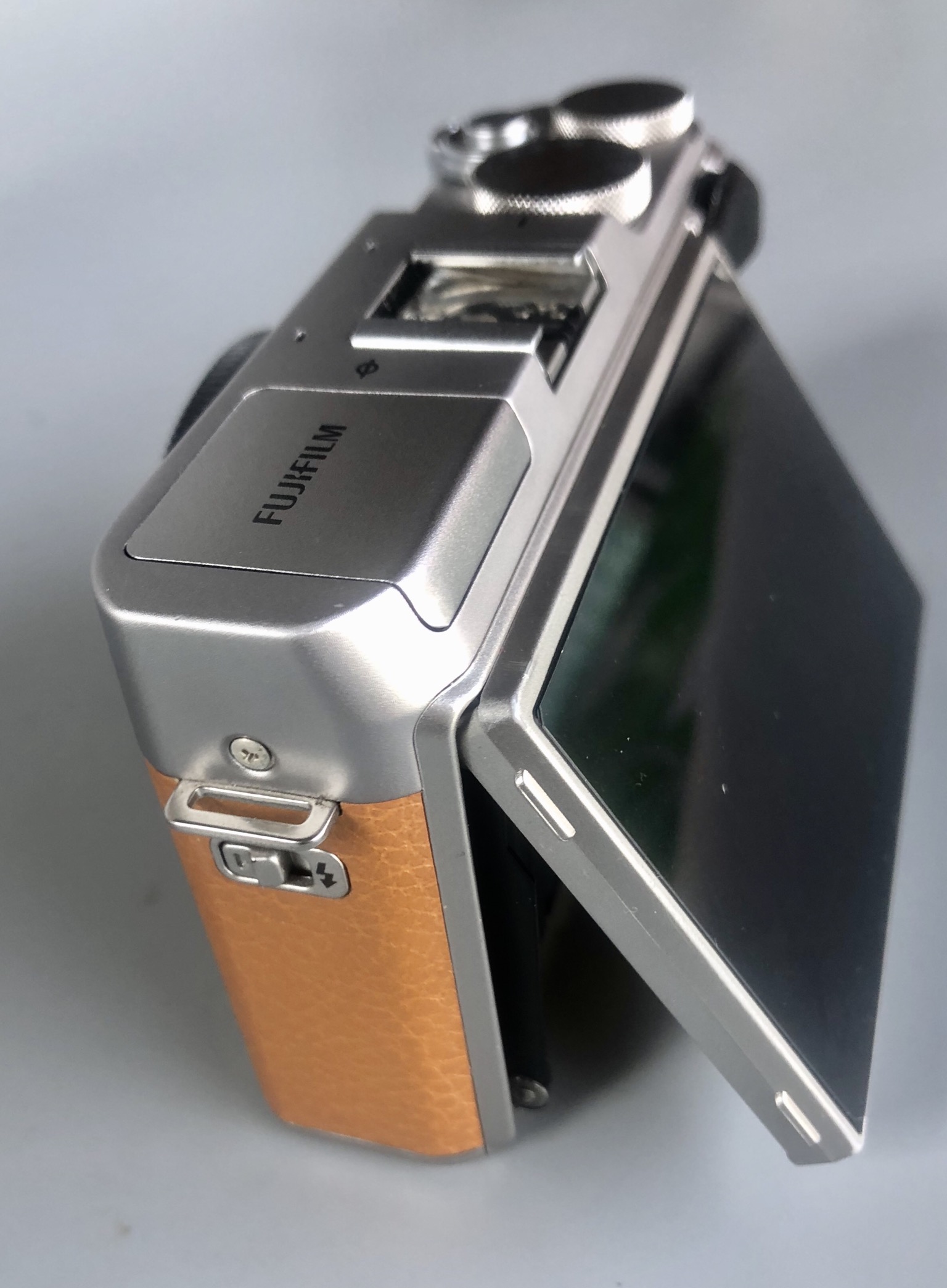 ขาย Fuji X-A3 อดีตระกันศูนย์ Lens Super EBC XC16 50 mm II