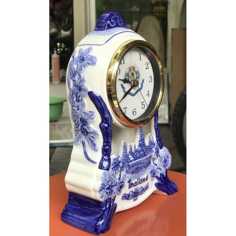 ชิ้นละ 1,390 บาท ของเก่า นาฬิกาตั้งโต๊ะเซรามิค เฉลิมพระเกียรติในหลวงรัชกาลที่ 9