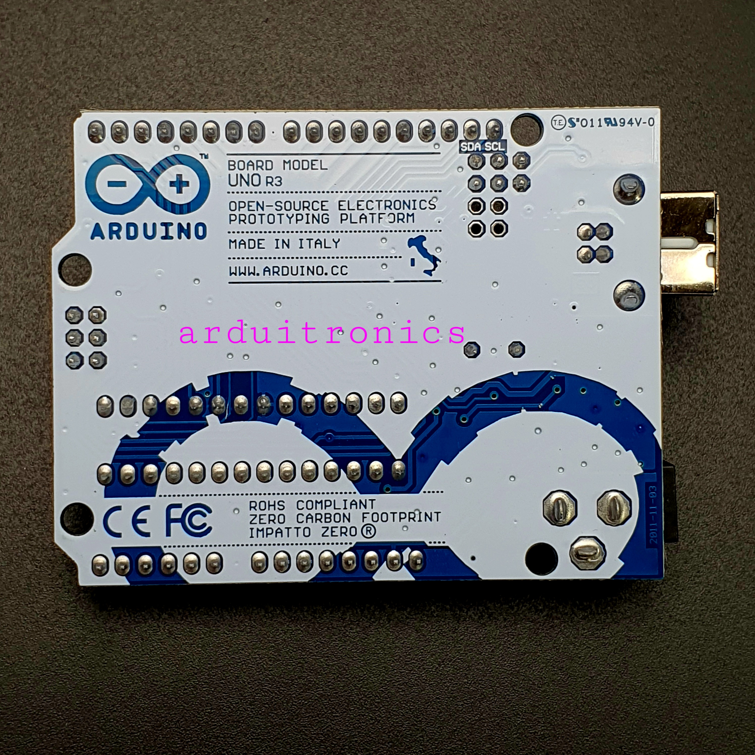 Arduino UNO R3 + Free USB Cable