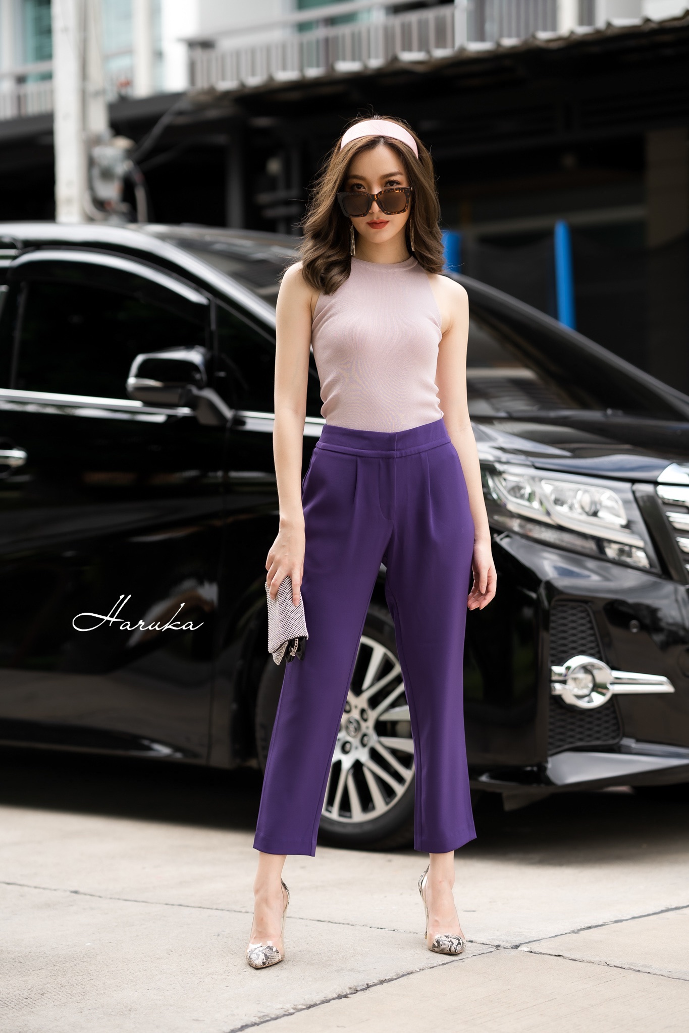 HARUKA ( J83757 ) กางเกงผ้า 9 ส่วน ทรงฮาเล็มสไตล์เกาหลี ผ้ามีน้ำหนักทิ้งตัว ใส่แล้วผอมเพรียว มีซิปหน้า กระเป๋าข้าง ค่ะ สีดำ L 32/42 สีม่วง L 32/42 นิ้ว (สอบถามก่อนสั่งซื้อค่ะ)