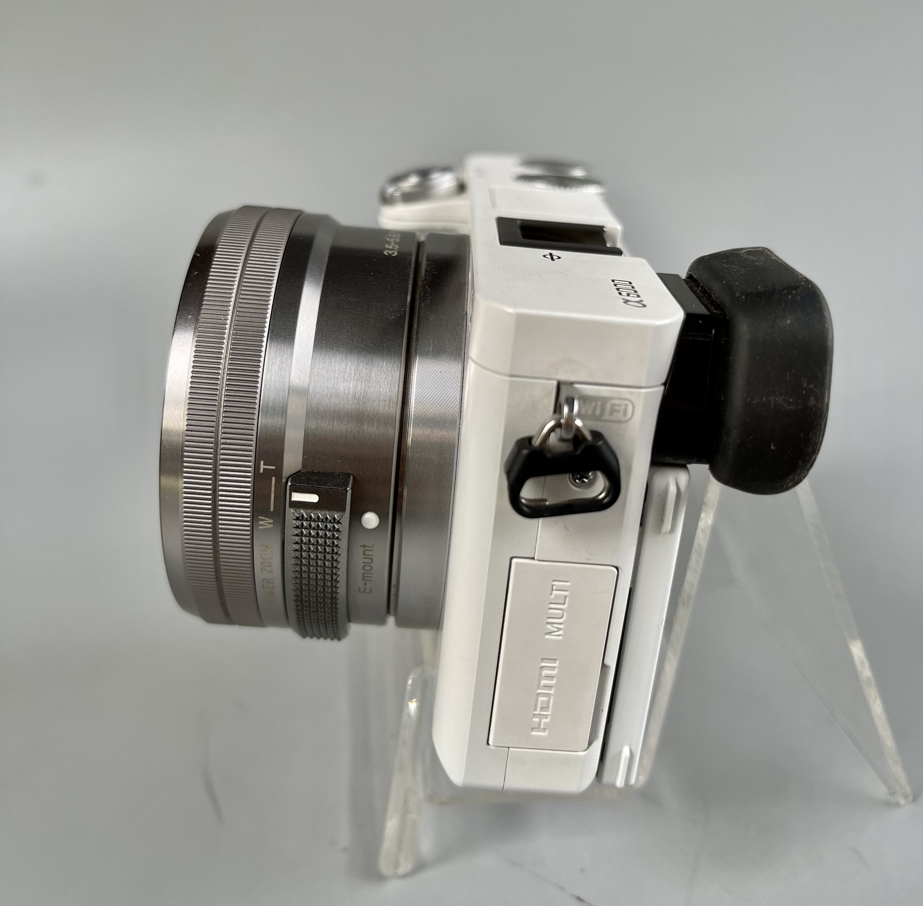 ขาย Sony A6000 พร้อมเลนส์ 16-50 OSS ชัตเตอร์น้อย 16537 สภาพสวยใช้น้อย