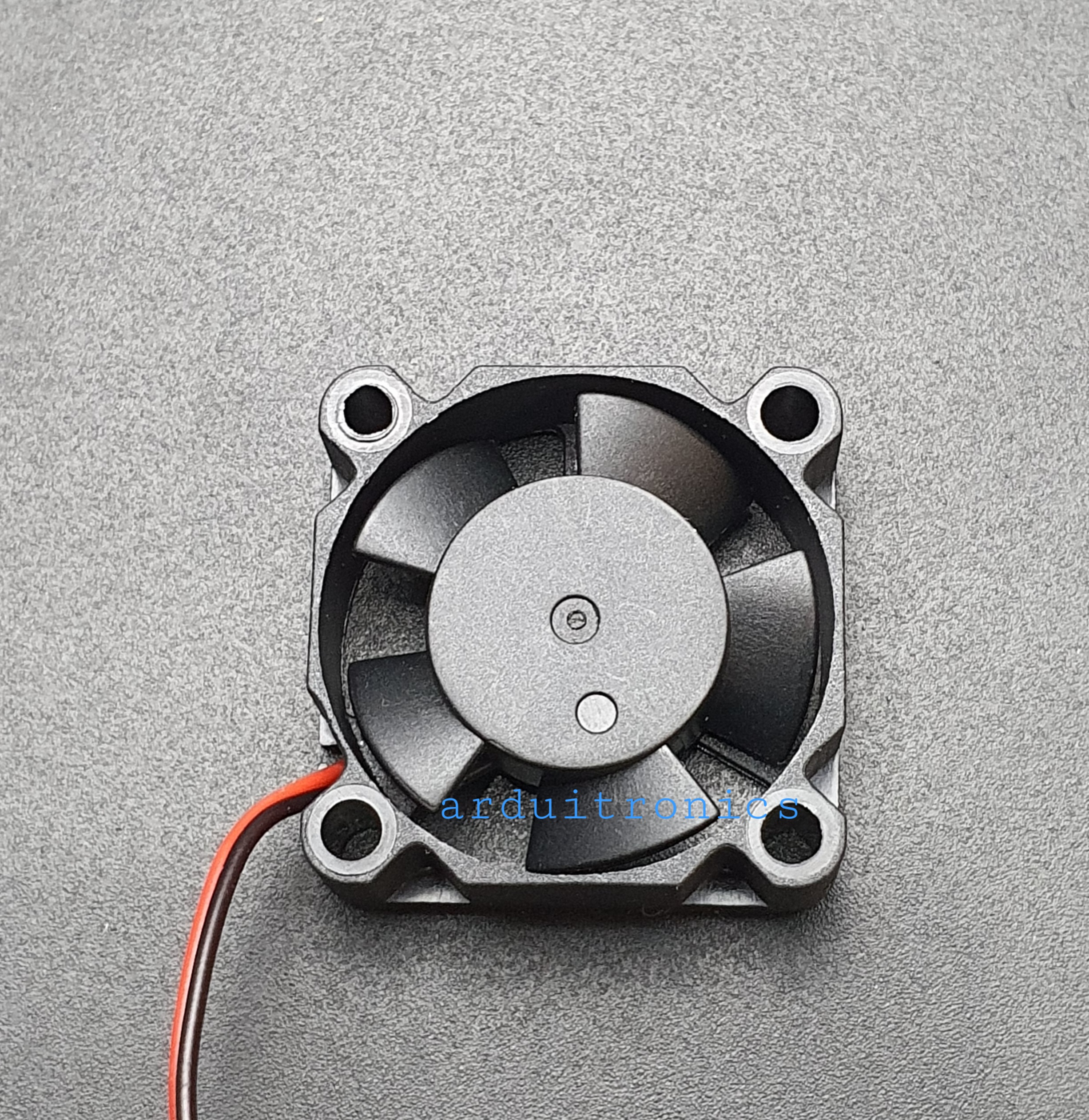 Cooling Fan พัดลมระบายความร้อน 5V ขนาด 30x30x10mm สายไฟ 2 เส้น