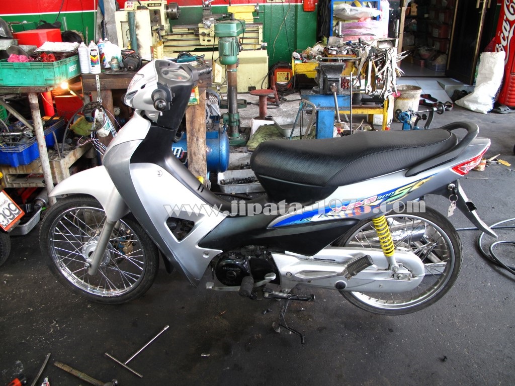 งานดัดโครงตัวถัง Honda Wave 100 s