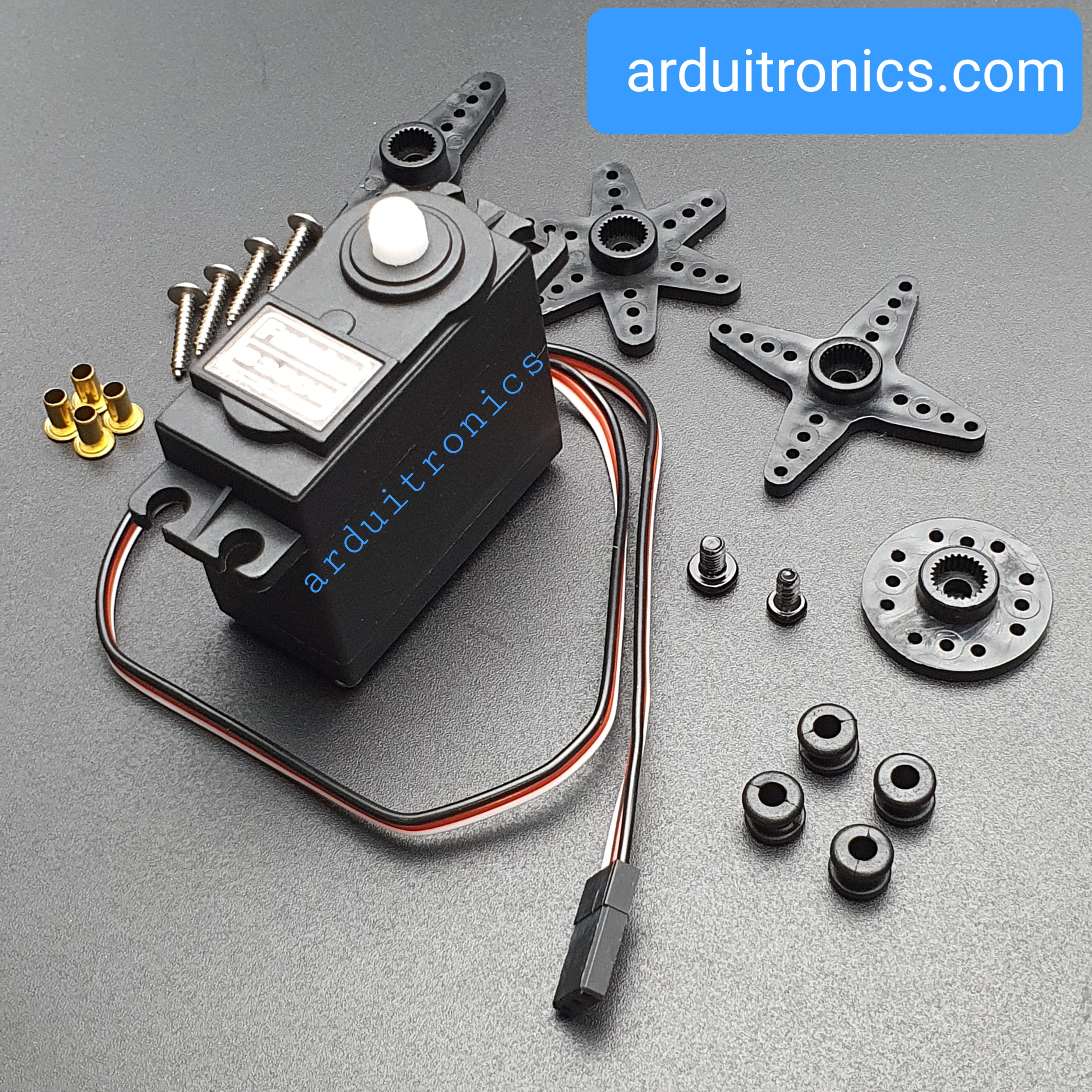 Futaba S3003 Servo Motor (180 Degree)