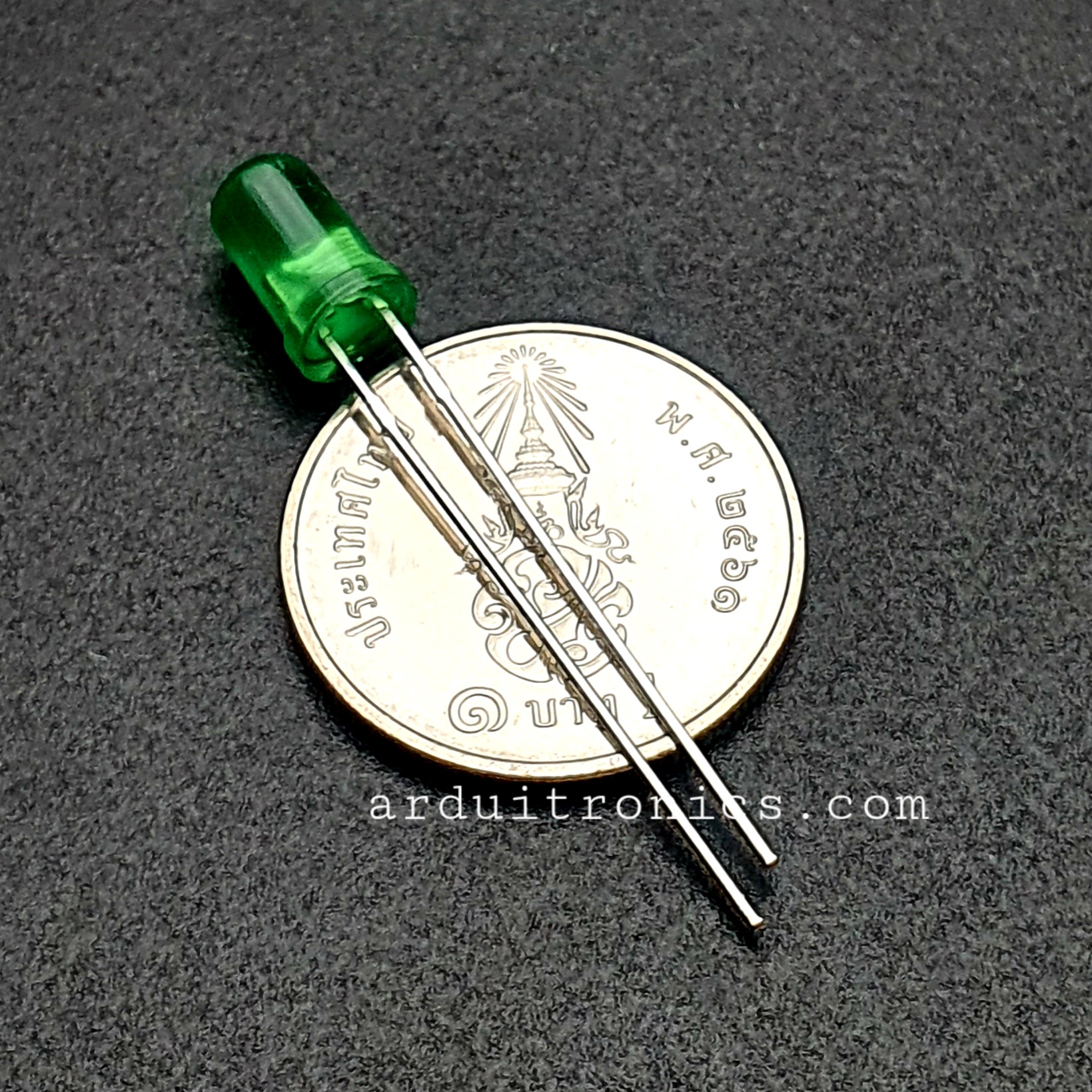 Green - Emerald Green LED 5mm ชุด 10 หลอด ขายาว ขนาด 28mm สีเขียวมรกต