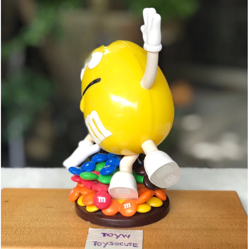 ราคาต่อชิ้น M&M - Pilot M&M's Yellow Peanut Character โมเดลตุ๊กตา M&M เอ็ม แอนด์ เอ็ม สะสม ตั้งโชว์ ตกแต่งบ้าน