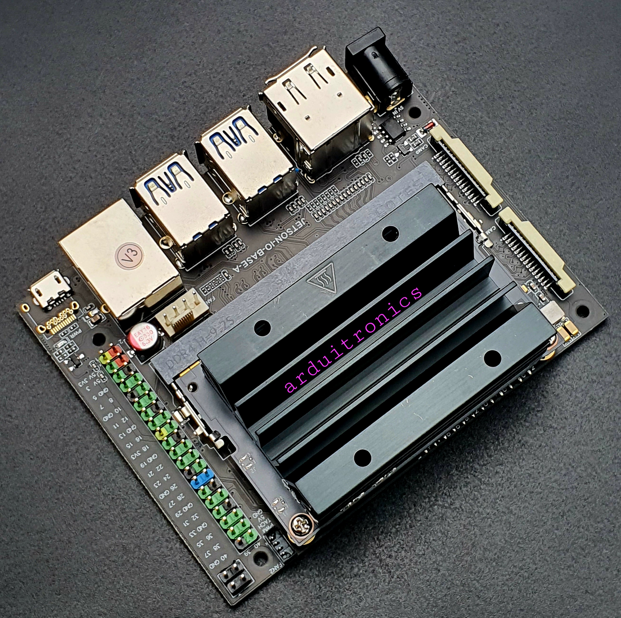 [ชุดเล็ก 3] Jetson Nano Developer Kit - พร้อม USB Camera + Power Adapter และ microSD Card