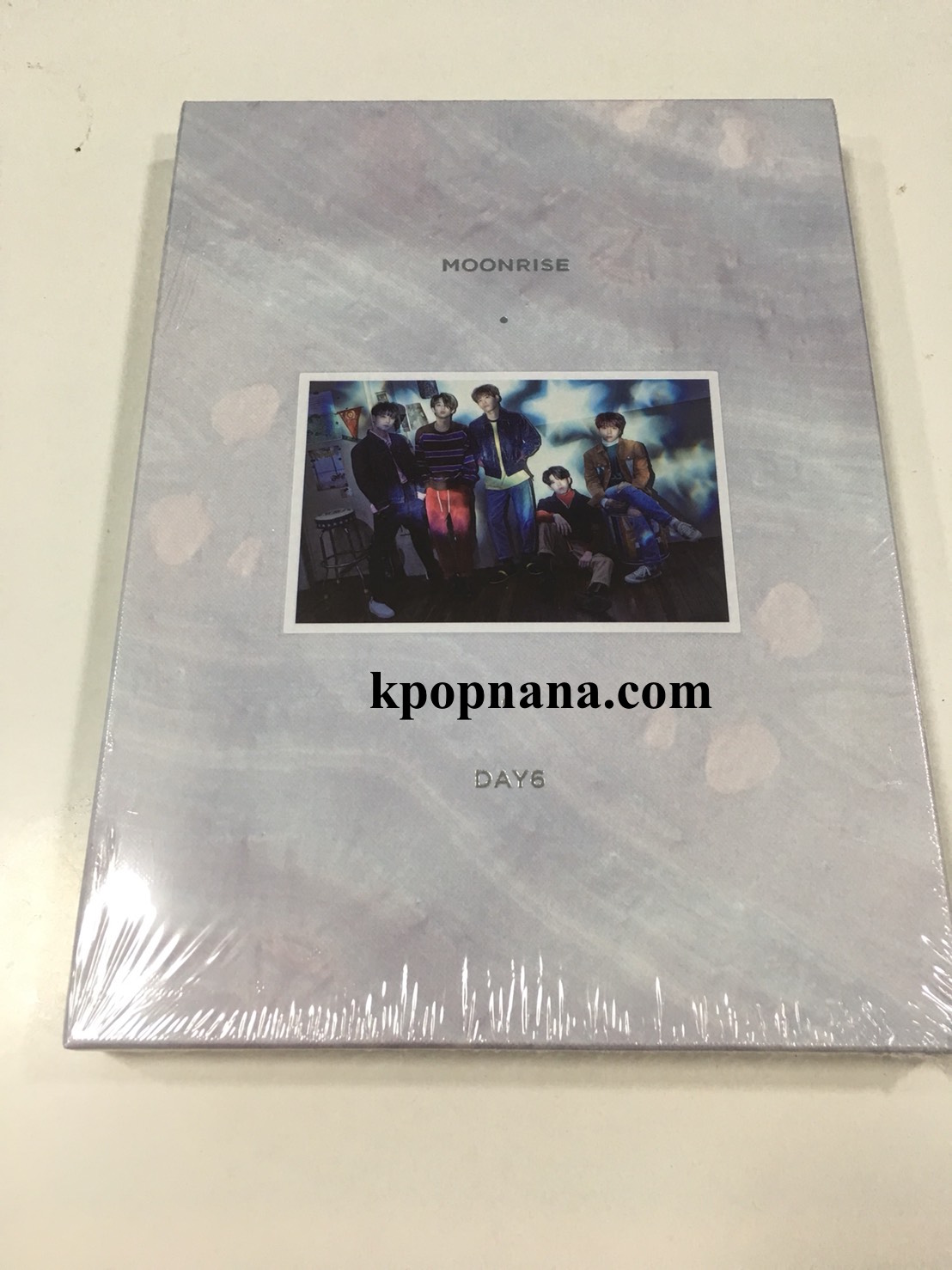 DAY6 - Album Vol.2 [MOONRISE] หน้าปก GOLD MOON VER.