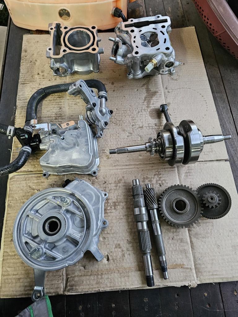 (Aerox) ชุดเครื่องยนต์แบบแยกชิ้น Yamaha Aerox 2021 แท้ (สินค้า Test Run)