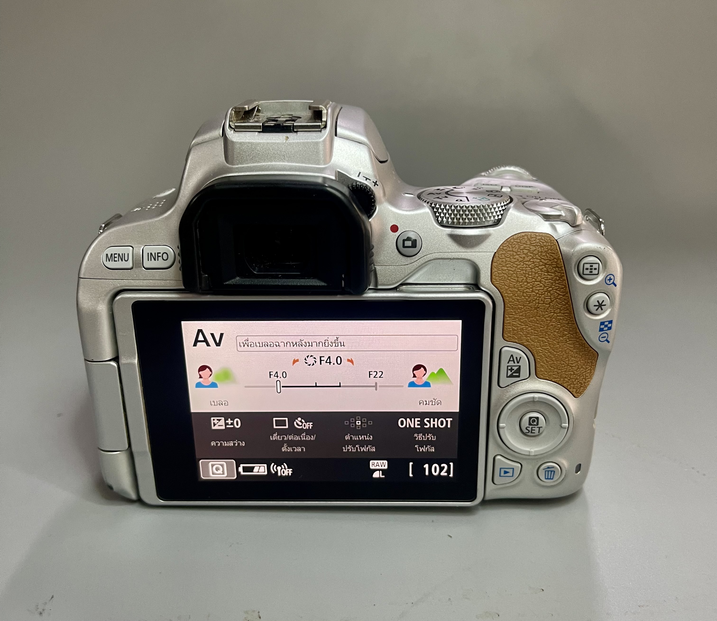 Canon 200D พร้อมเลนส์ 18-55 STM มี WiFi อดีตศูนย์สภาพสวย Shutter 10754