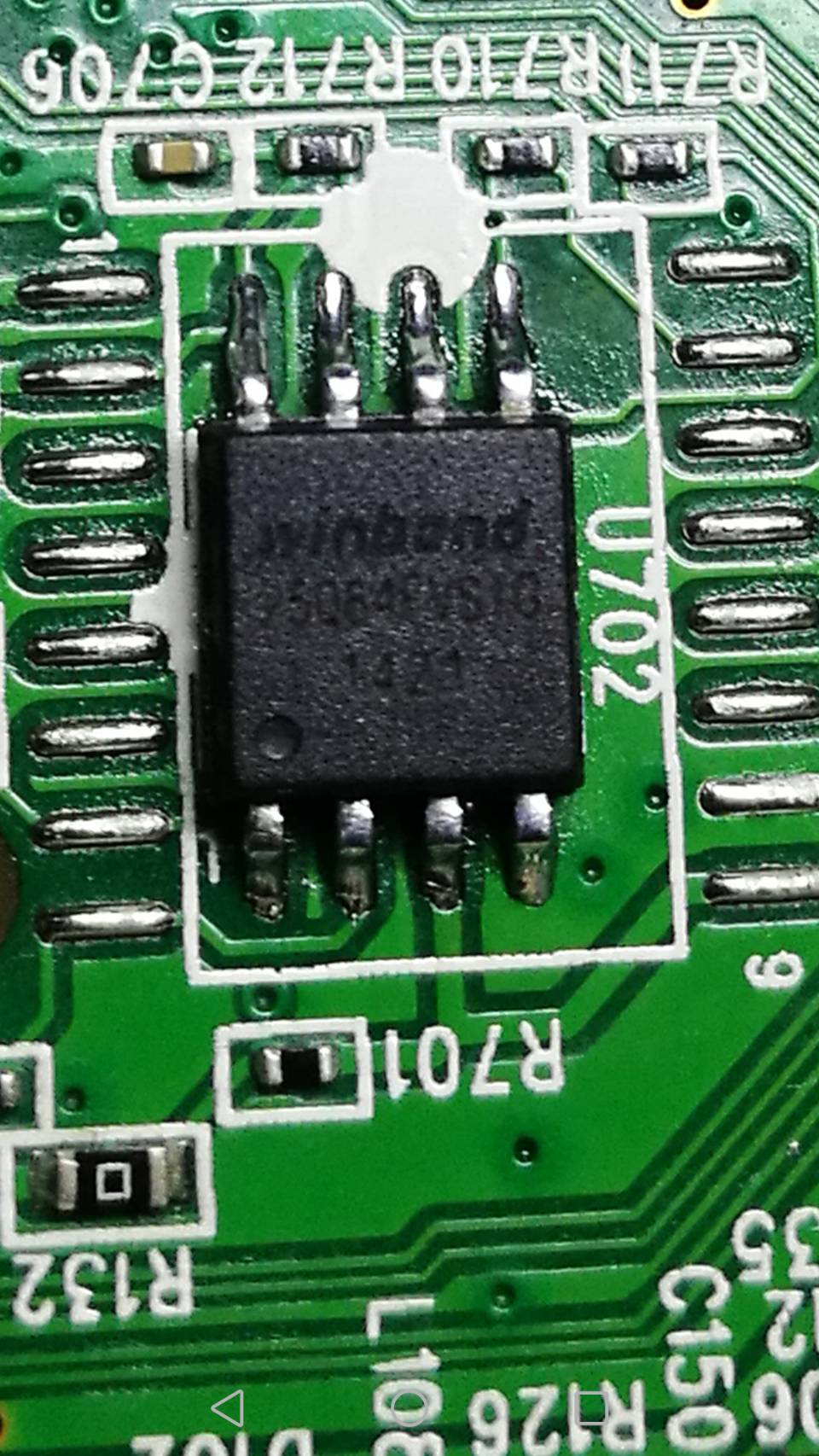 IC MEMORY TCL รุ่น led40b2620 ใช้ IC 25Q64 ตำแหน่ง U702