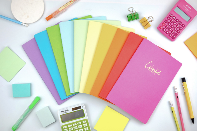 Ohmynote สมุดโน๊ตกระดาษสีทั้งเล่ม มีสองขนาด A5 และ B5 สมุดโน๊ตน่ารัก