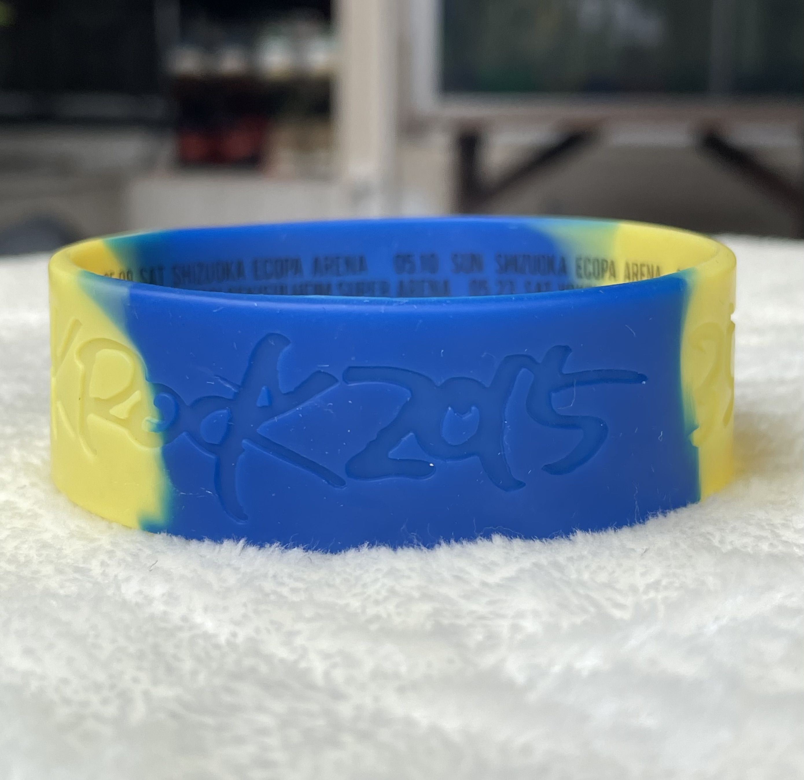 ￼สายรัดข้อมือทูโทน ริชแบรนด์วันโอเคร็อก ONE OK ROCK concert tour wristband / 2015 Japan Tour