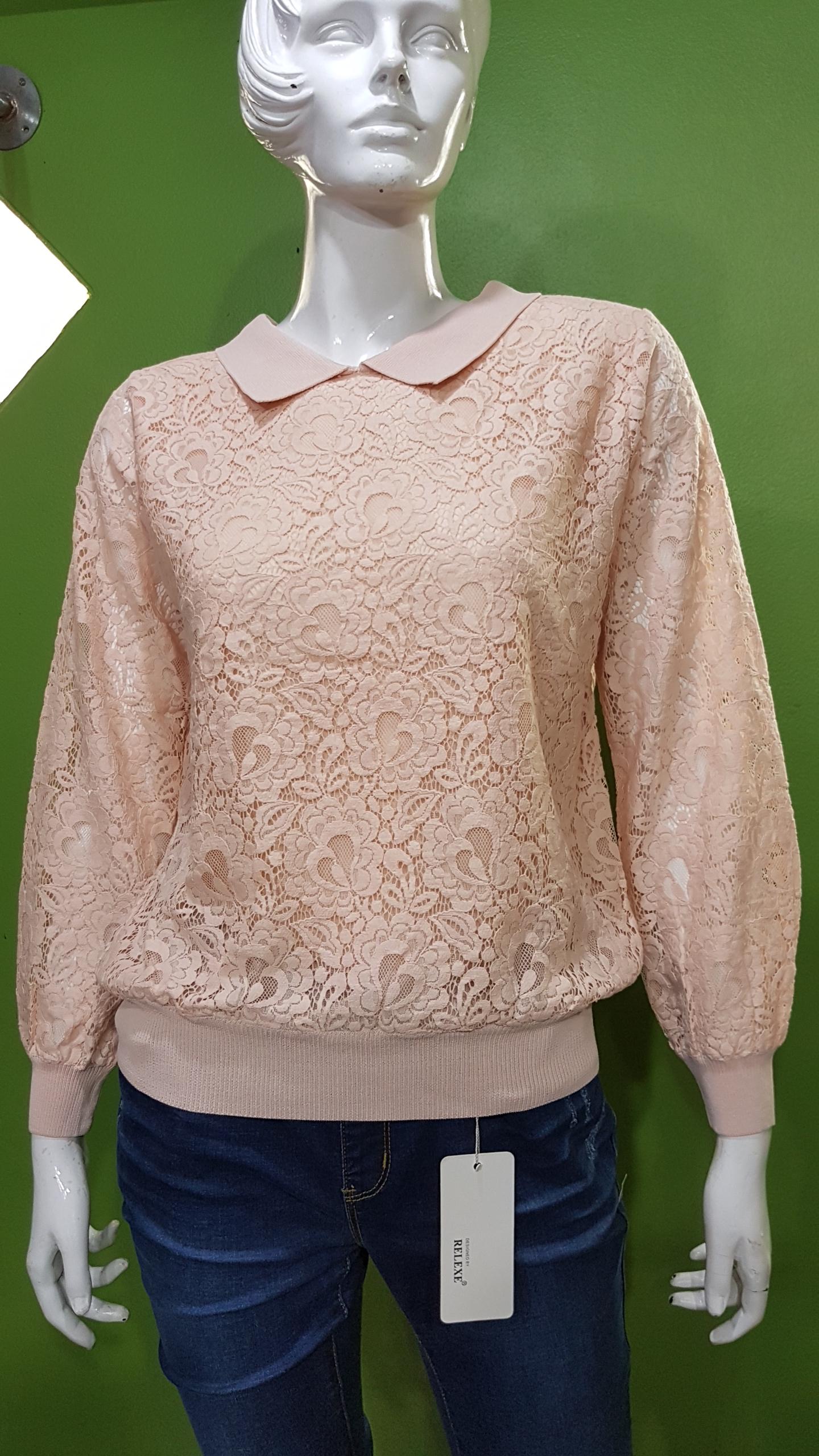 เสื้อแฟชั่นผ้าลูกไม้ Knit&Co คอปกแขนยาวเอวจั้ม มีซับในตัว ผ้าไม่หนาค่ะ สินค้าพร้อมส่ง สีชมพู ค่ะ