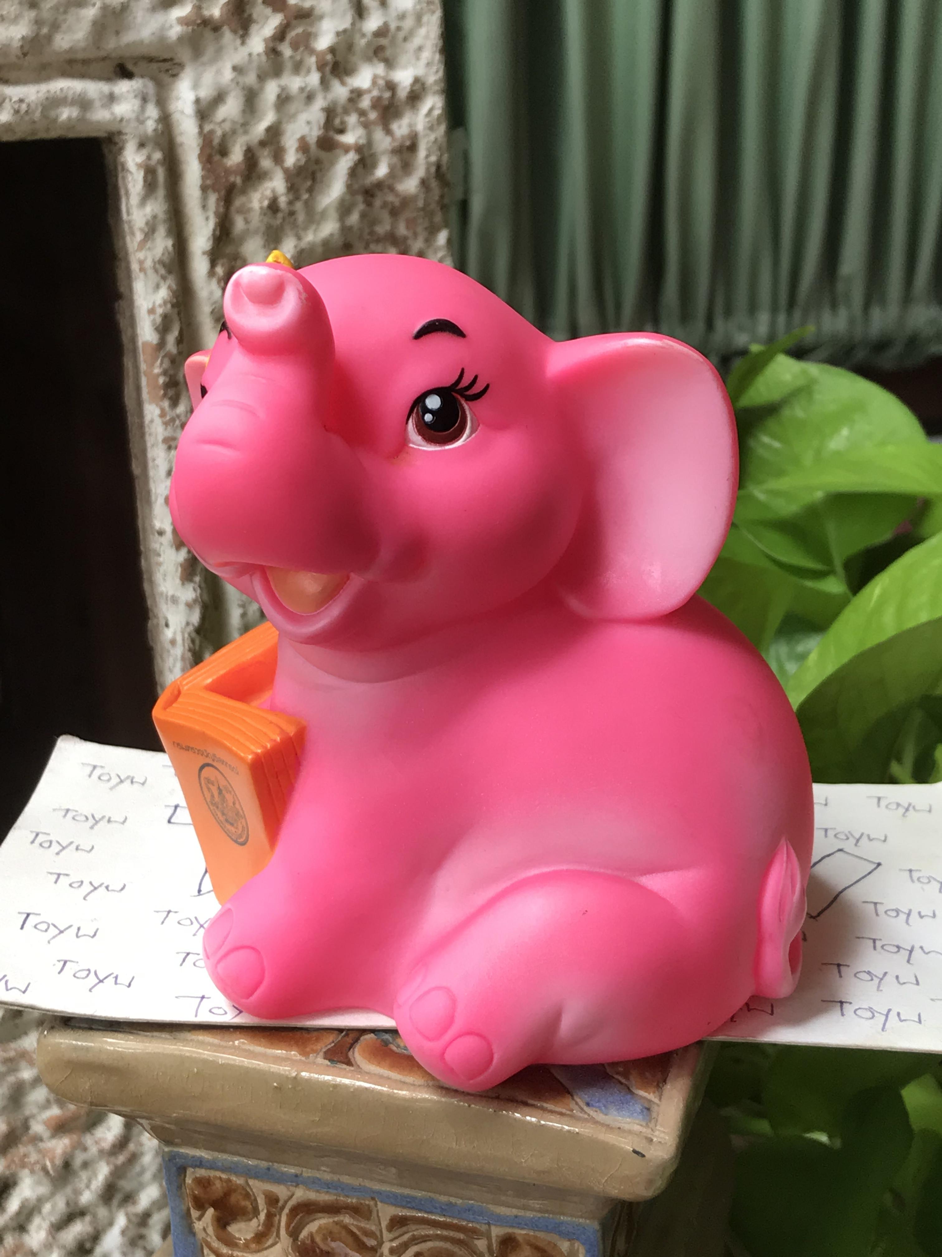 ชิ้นละ 350 บาท เก็บเก่ากระปุกออมสินช้าง ออมสินช้างก้านกล้วยสีชมพู กรมตรวจบัญชีสหกรณ์ ปี 2557 ขนาดกว้าง 5 นิ้ว สูง 5 นิ้ว