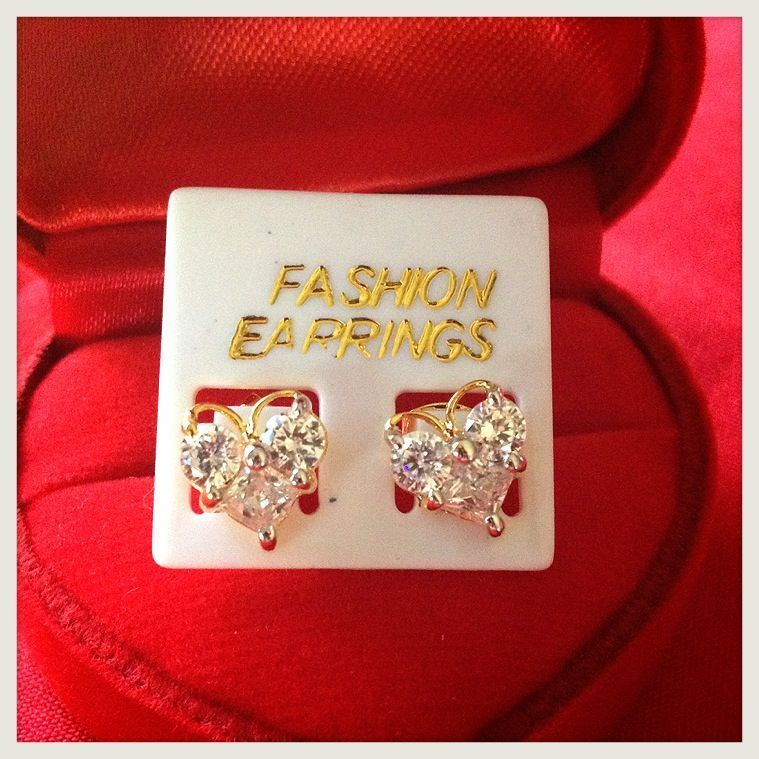 ต่างหูเพชร CZ 3เม็ด คิวบิคซิโคเนีย รูปหัวใจ