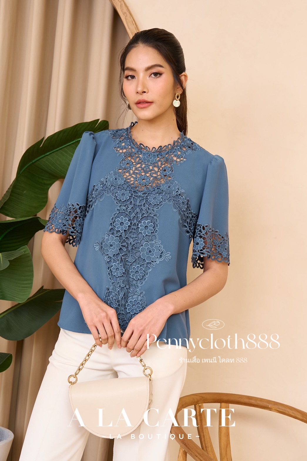 69683 เสื้อ A La Carte เครปเนื้อนุ่ม คอกลม แขนสั้นทรงแฟร์ งานปักฉลุเซาะทอลูกไม้ มีซับใน by PENNY CLOTH 888